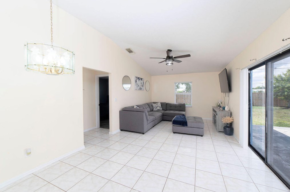 486 Souris Ave, Fort Pierce FL  34953-6272 exterior