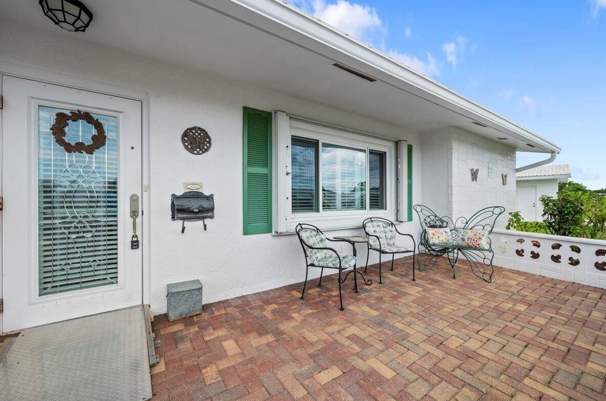 1707 18th St, Boynton Beach, FL 33426-6413