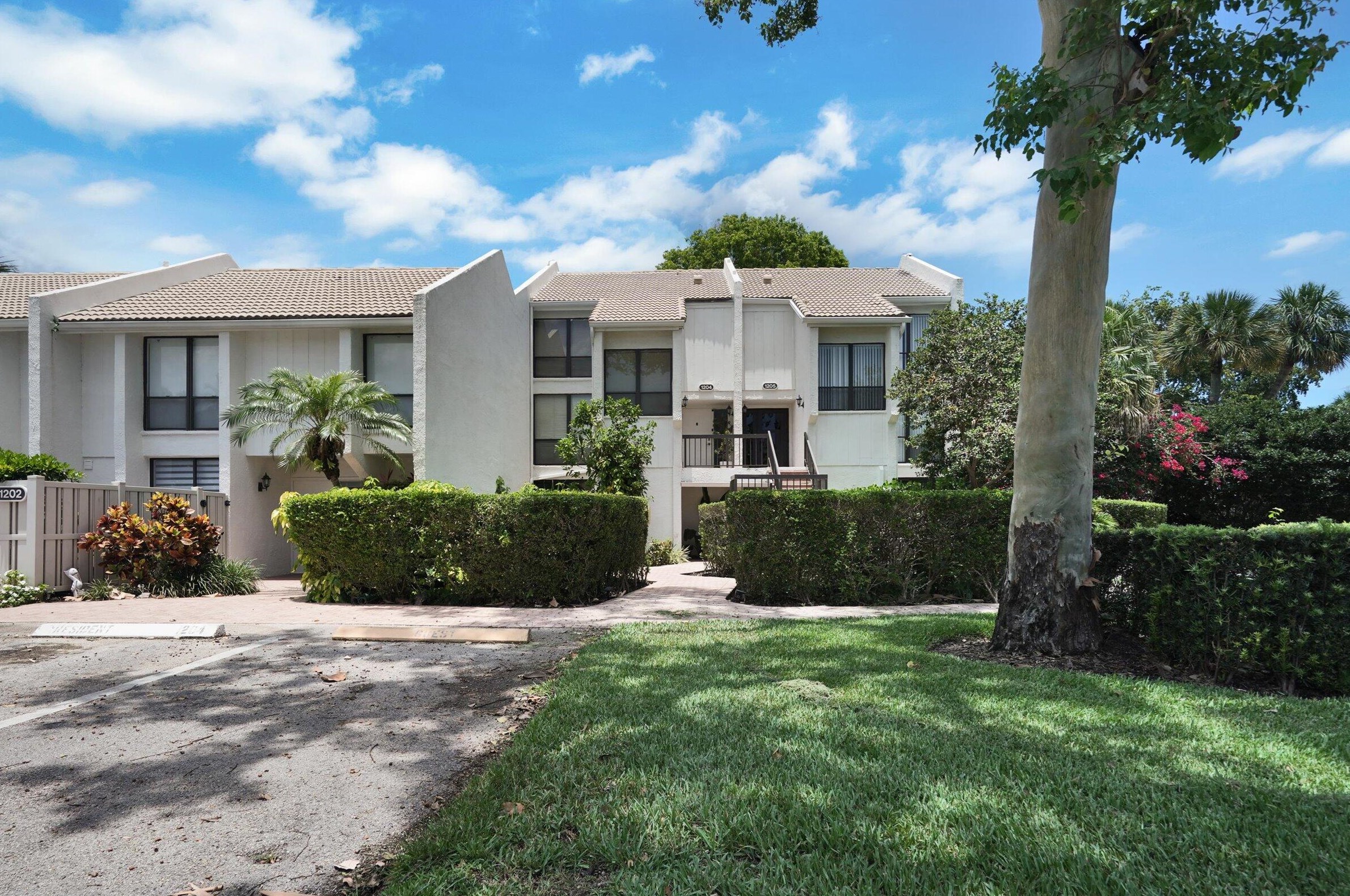 1203 Bridgewood Pl, Boca Raton, FL 33434-4161