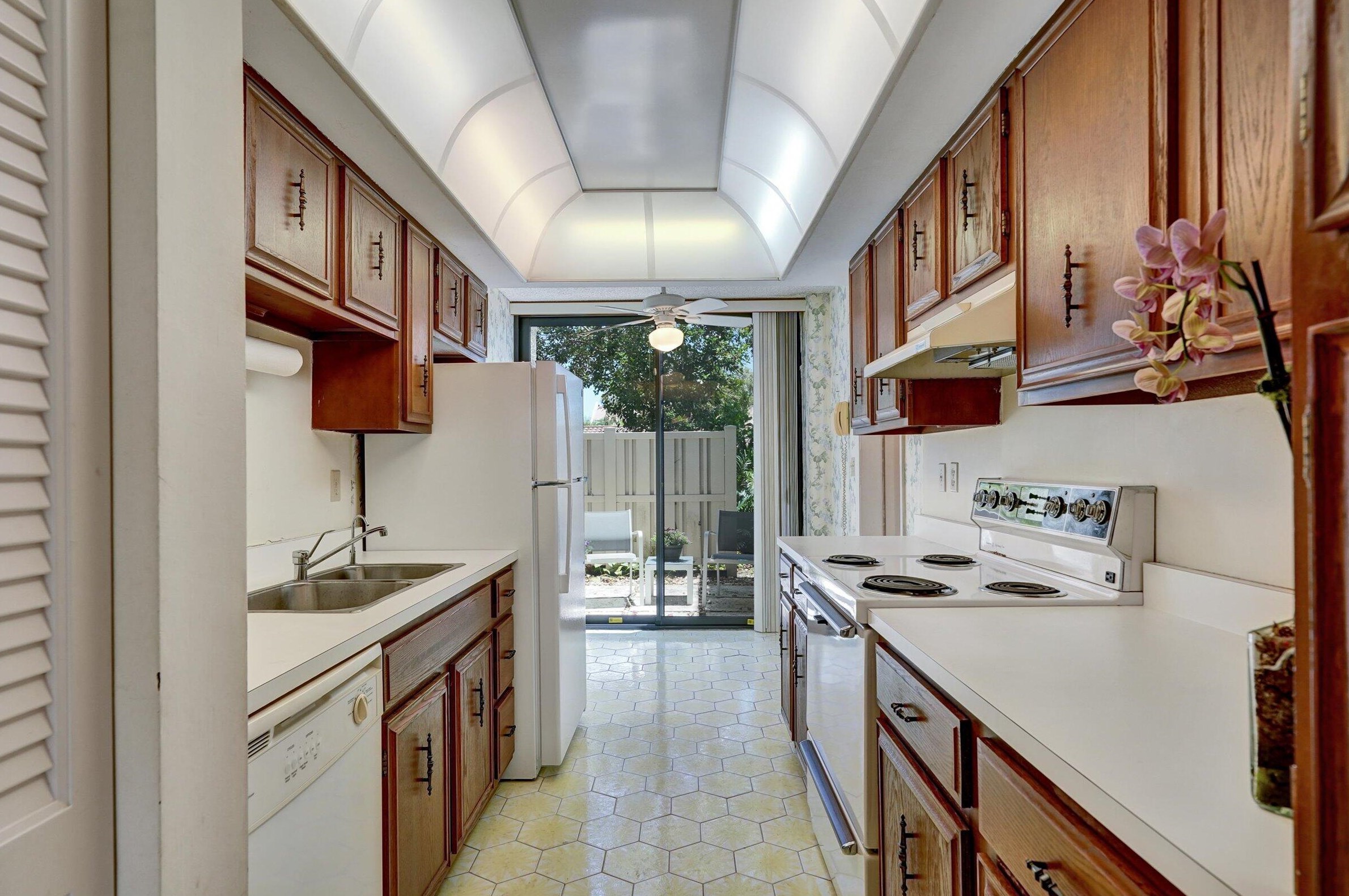 1203 Bridgewood Pl, Boca Raton FL 33434-4161 exterior