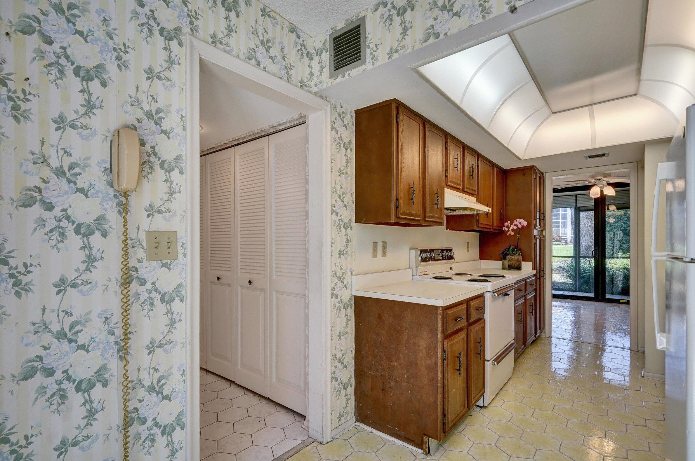 1203 Bridgewood Pl, Boca Raton FL 33434-4161 exterior