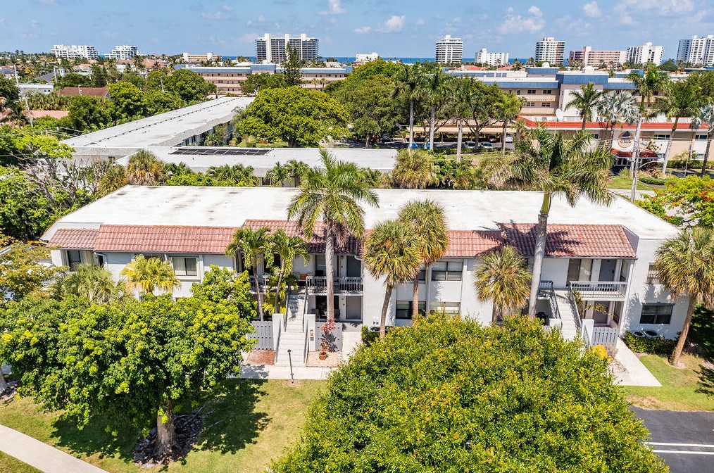 3275 Frederick Blvd, Delray Beach, FL 33483-4727
