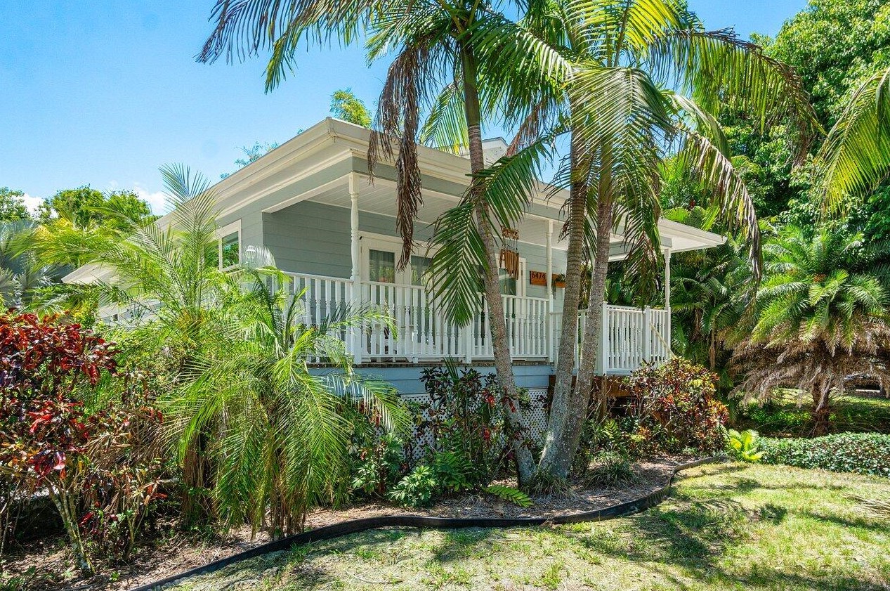 6474 Thomas Dr, Stuart, FL 34997-8175