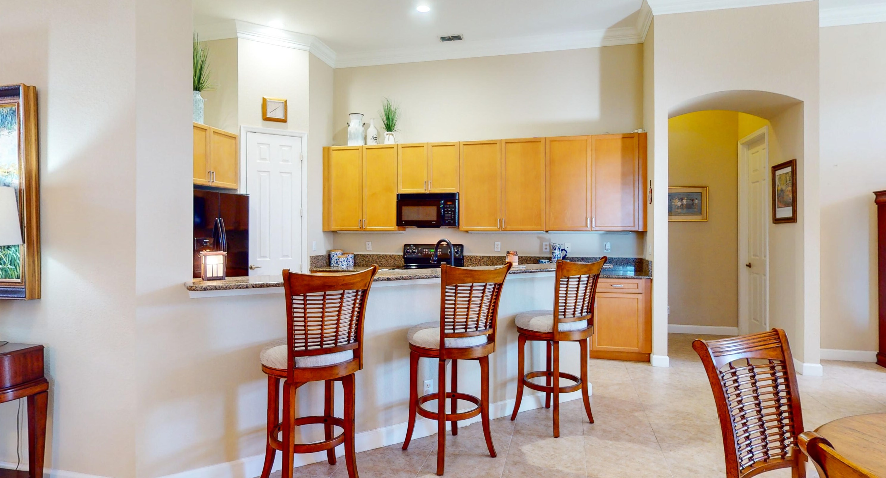 466 Dover Ct, Fort Pierce FL  34983-3414 exterior