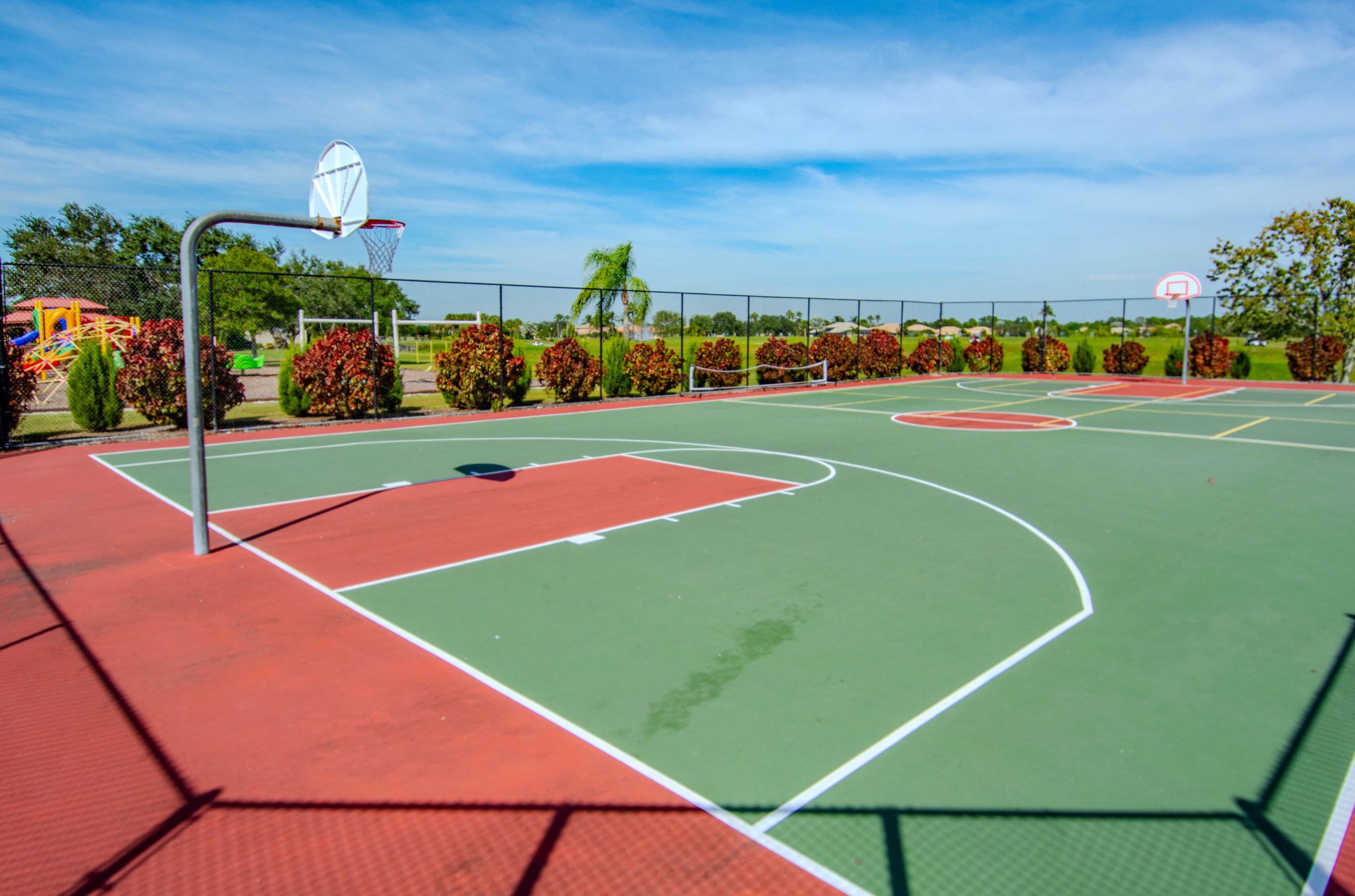 466 Dover Ct, Fort Pierce FL  34983-3414 exterior