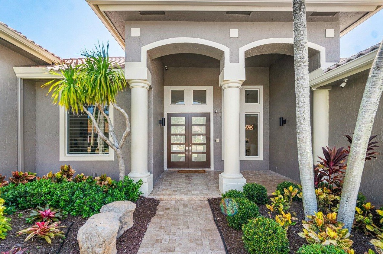 21741 Fall River Dr, Boca Raton, FL 33428-4821