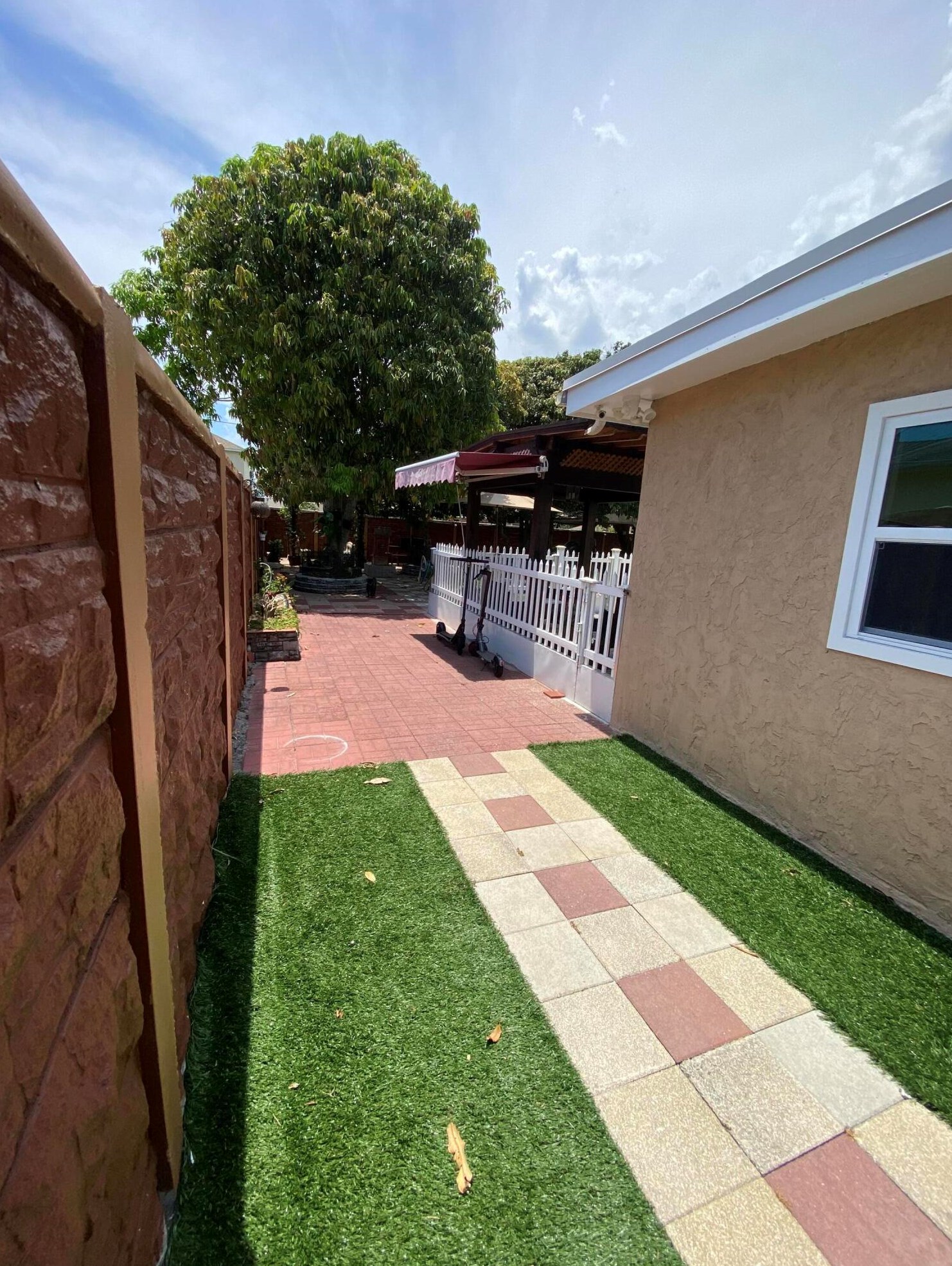2142 Stonecrop St, Fort Pierce FL  34984-4732 exterior