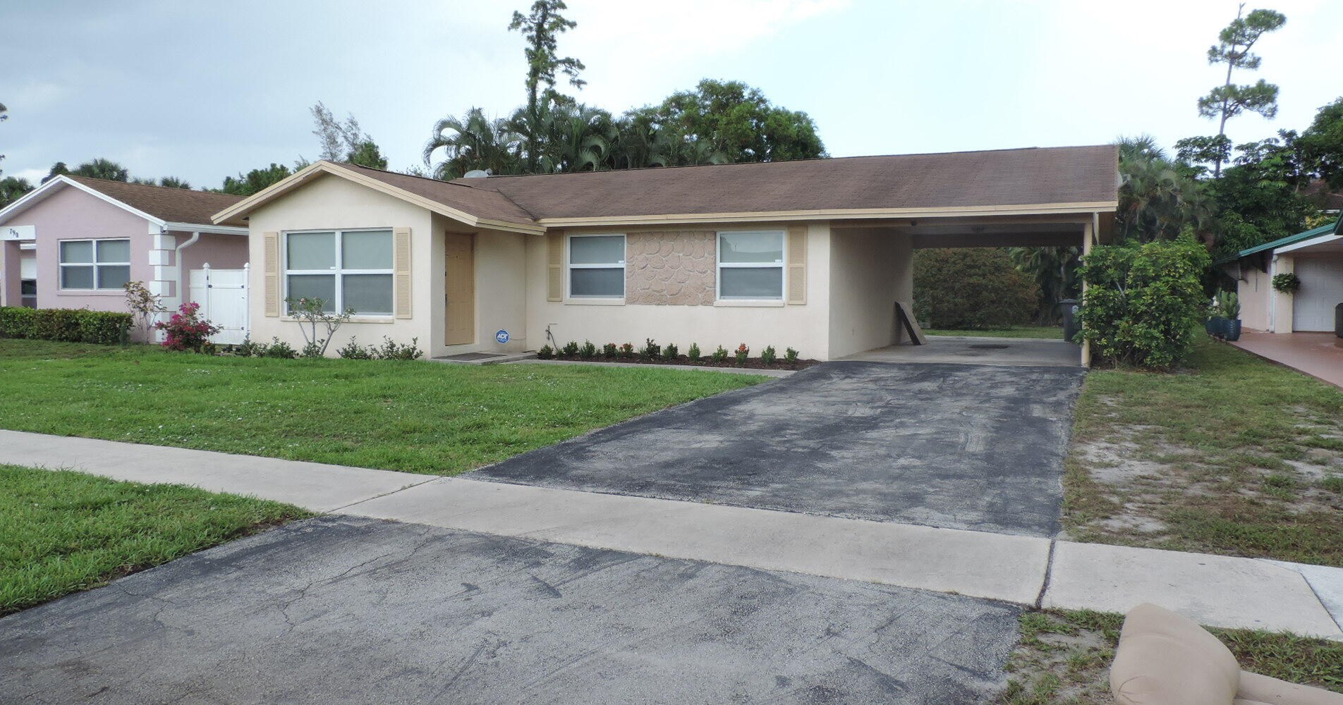 804 Fitch Dr, West Palm Beach, FL 33415-3702
