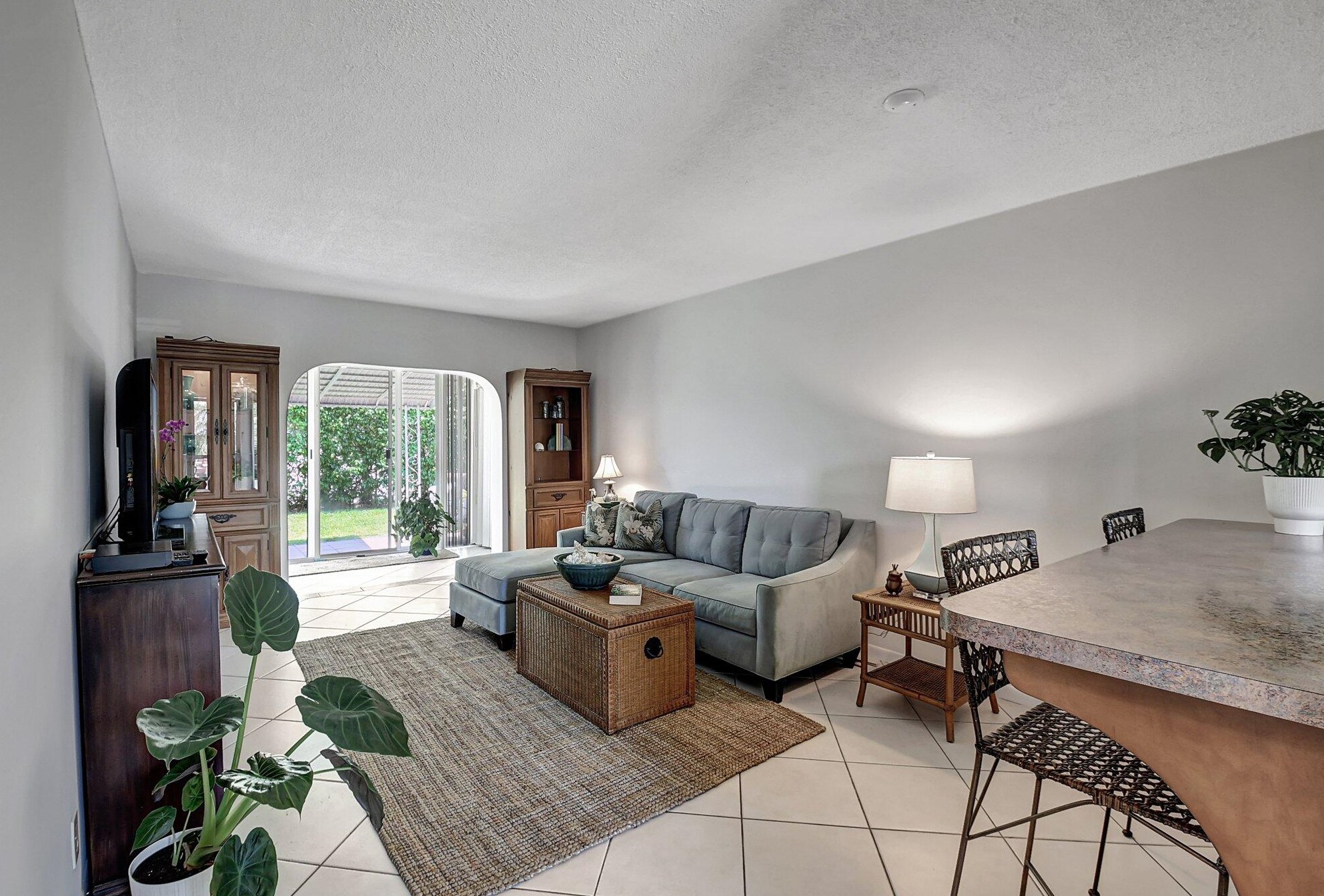 1115 Lake Terrace #111, Boynton Beach, FL 33426