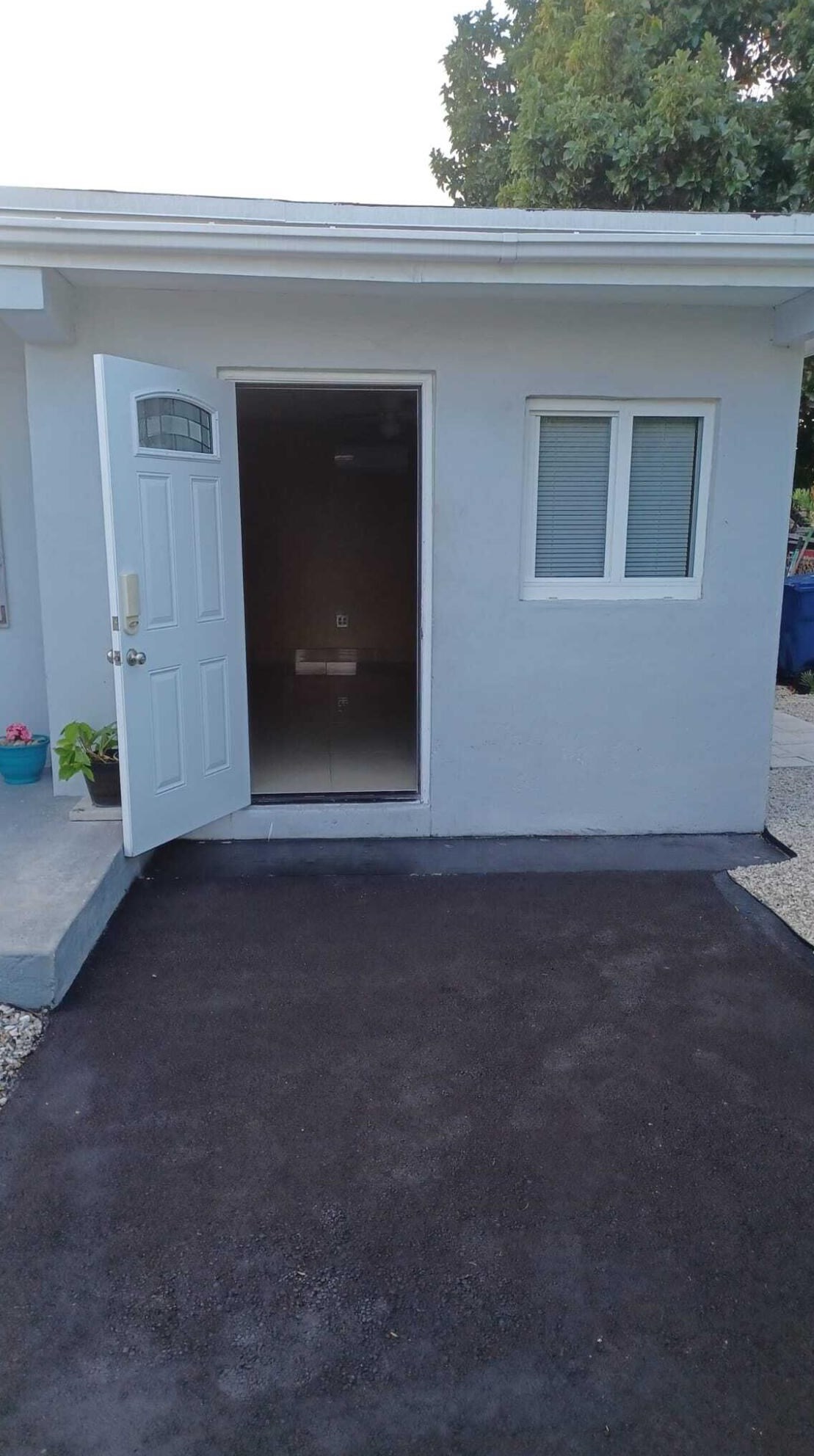 1500 175th St, Miami FL  33162-1441 exterior