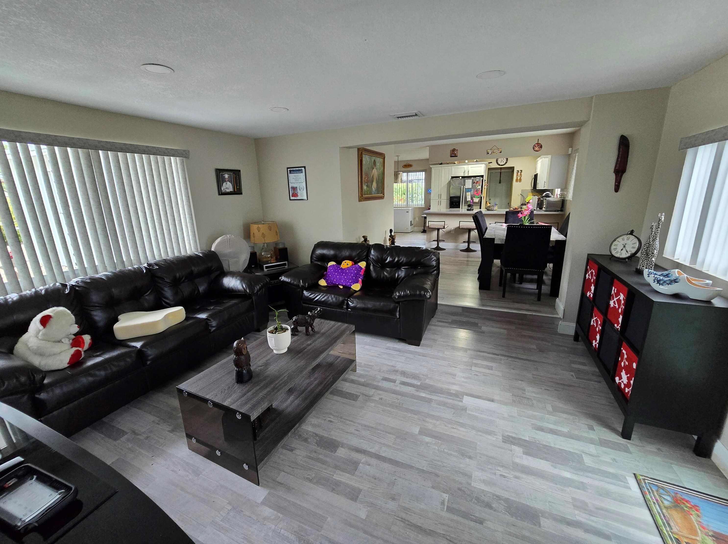 1500 175th St, Miami FL  33162-1441 exterior