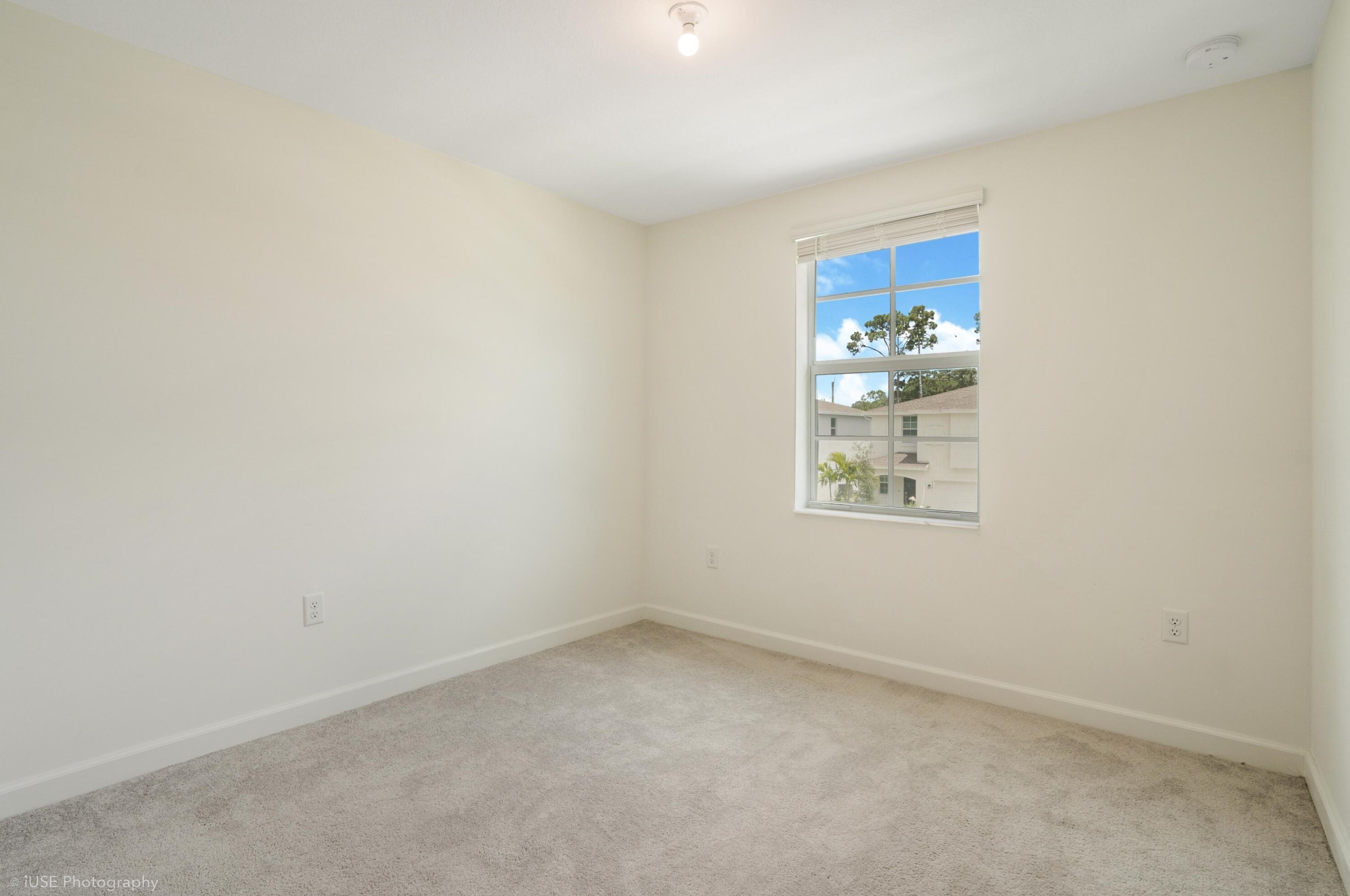 4534 Dow Ln, Lake Worth FL  33463-6013 exterior