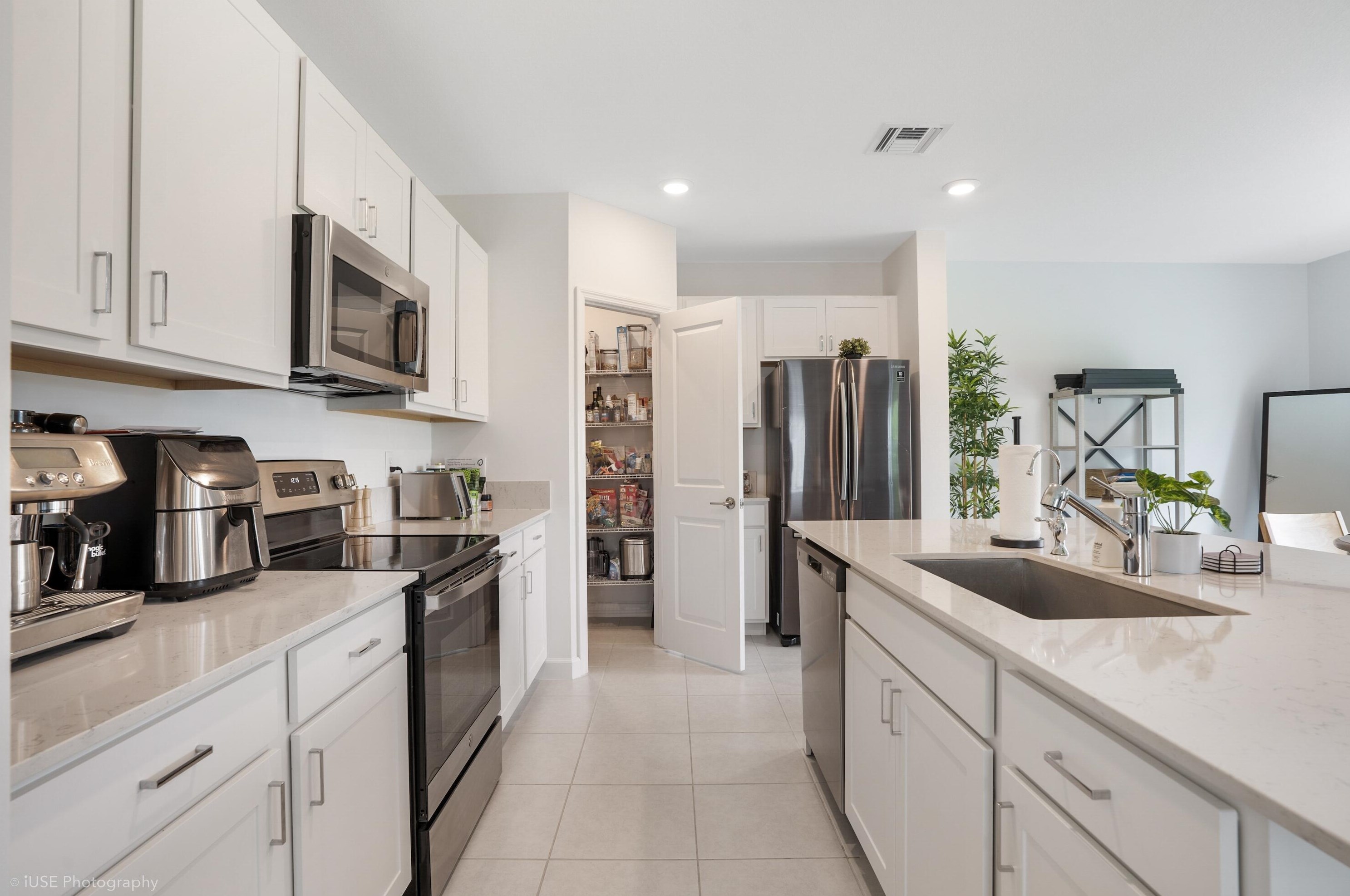 4534 Dow Ln, Lake Worth FL  33463-6013 exterior