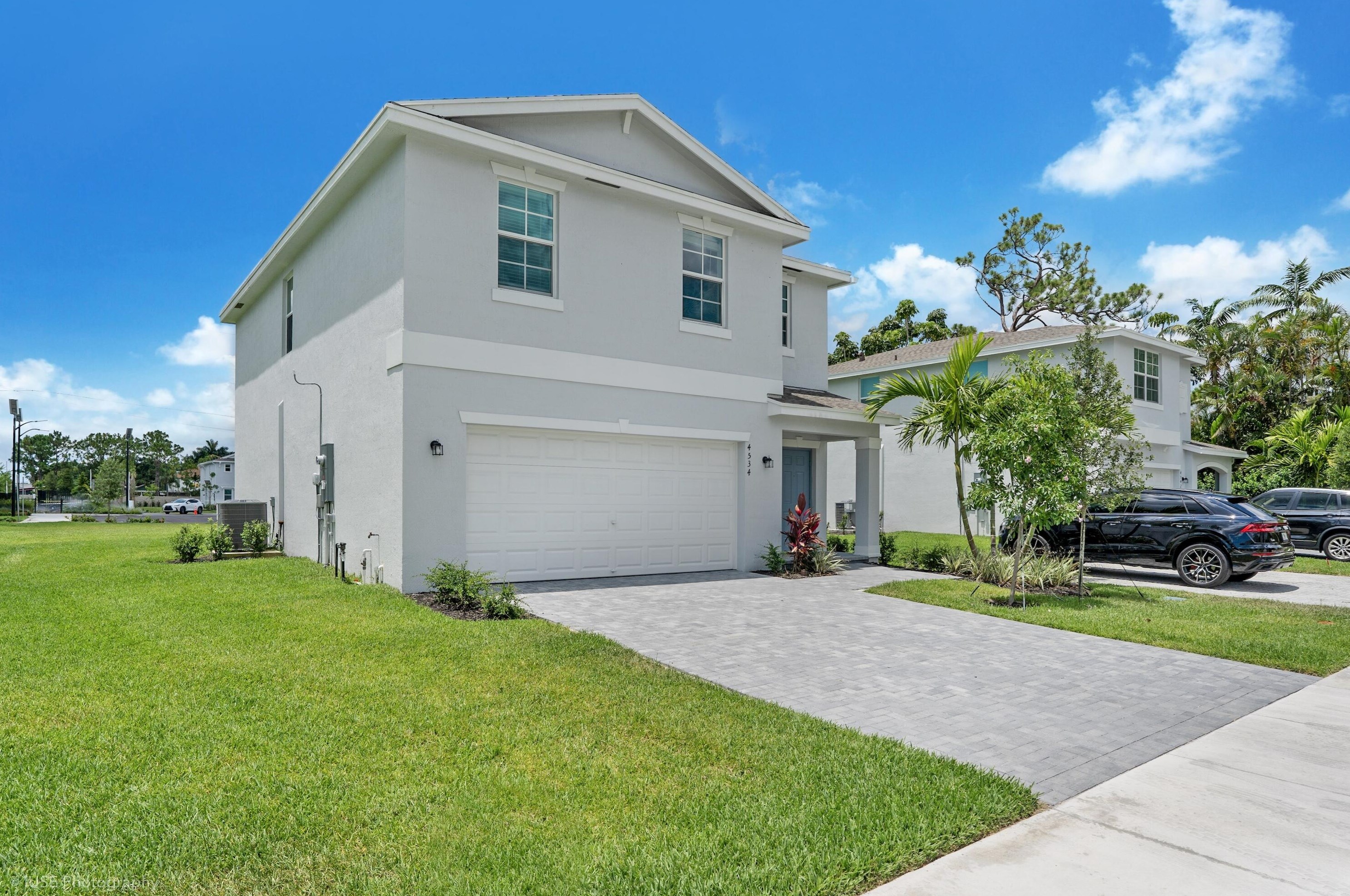4534 Dow Ln, Lake Worth FL  33463-6013 exterior