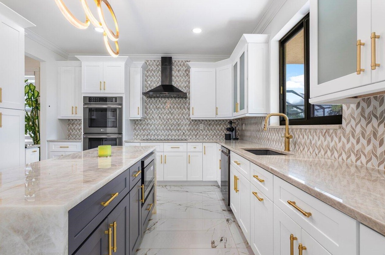 9160 Picot Ct, Boynton Beach FL 33472-2466 exterior