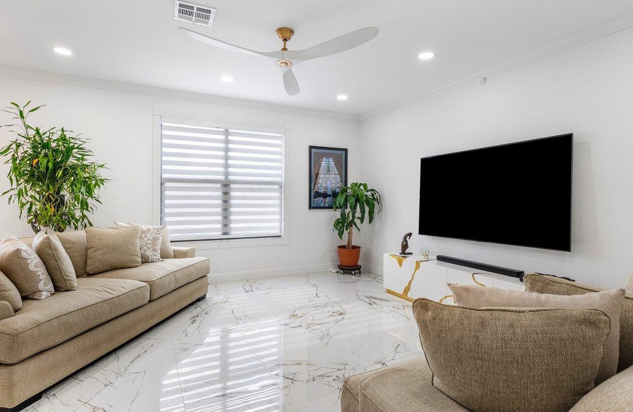 9160 Picot Ct, Boynton Beach FL 33472-2466 exterior