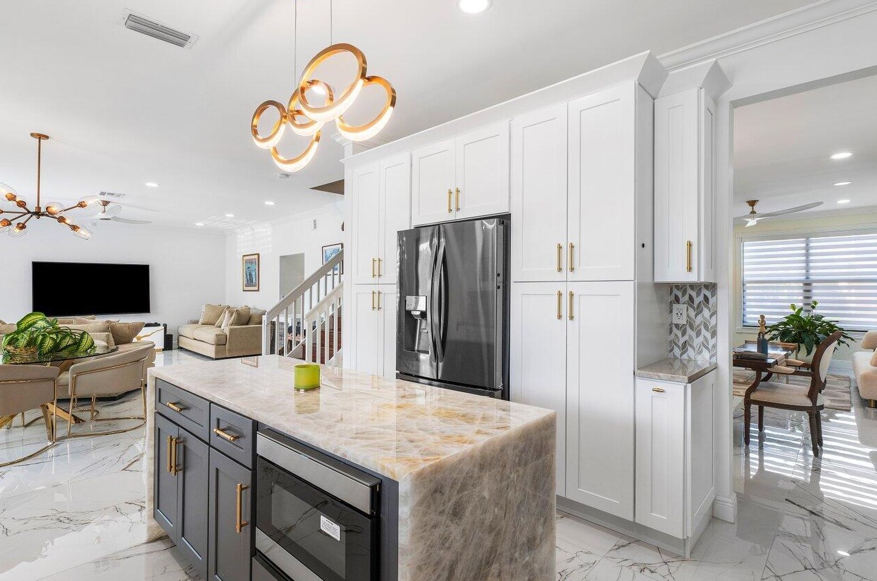 9160 Picot Ct, Boynton Beach FL 33472-2466 exterior