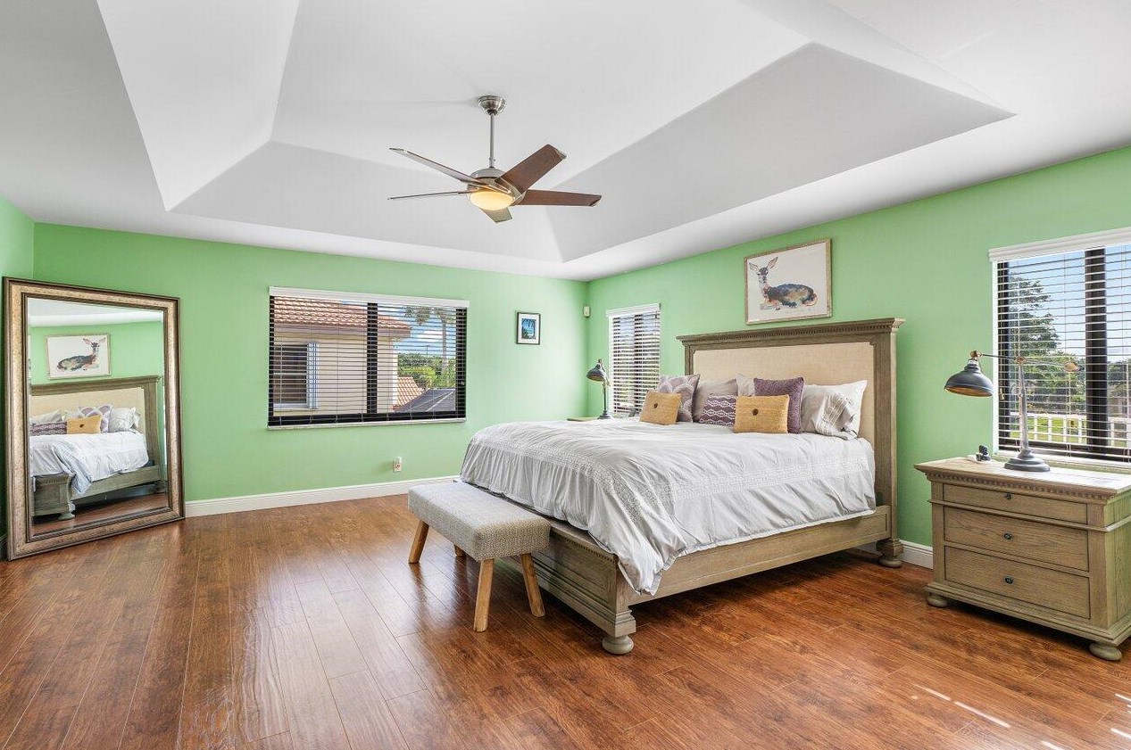 9160 Picot Ct, Boynton Beach FL 33472-2466 exterior