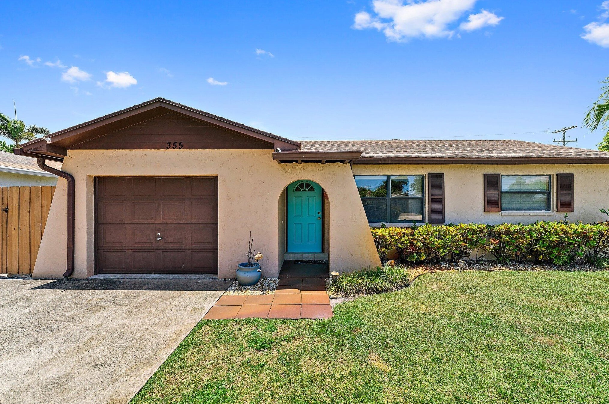 355 Azalea St, West Palm Beach, FL 33410