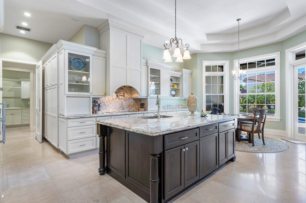 114 Marlin Dr, Boynton Beach FL 33435-3311 exterior