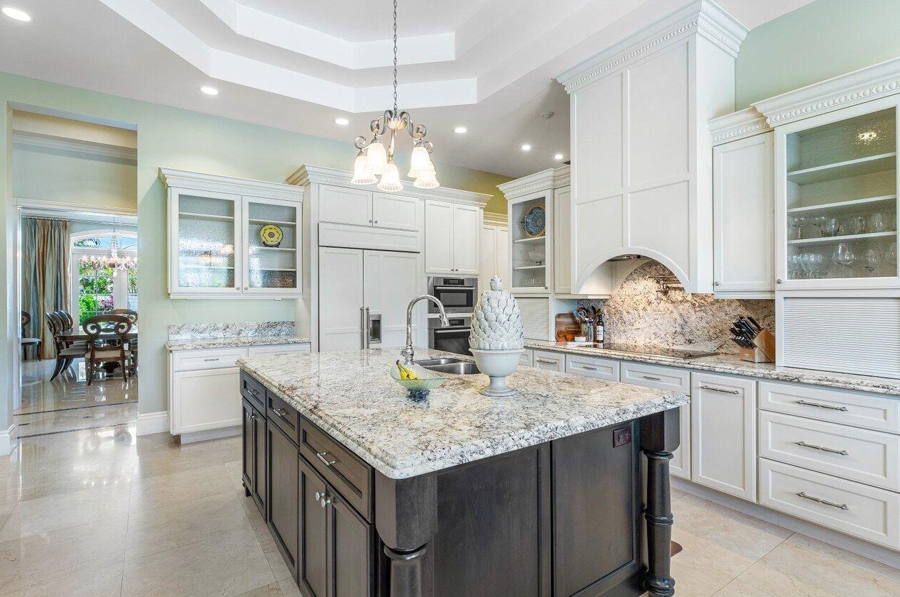 114 Marlin Dr, Boynton Beach FL 33435-3311 exterior