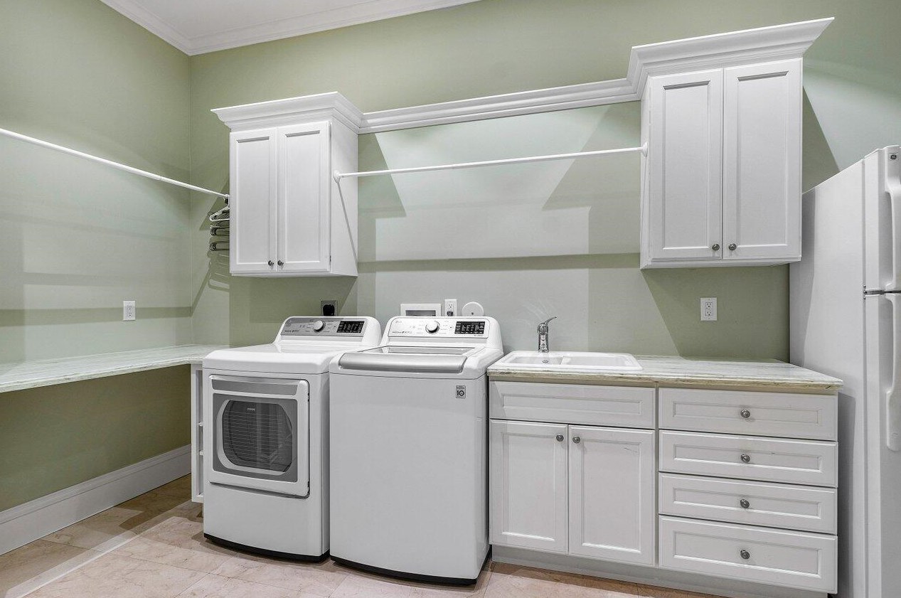 114 Marlin Dr, Boynton Beach FL 33435-3311 exterior