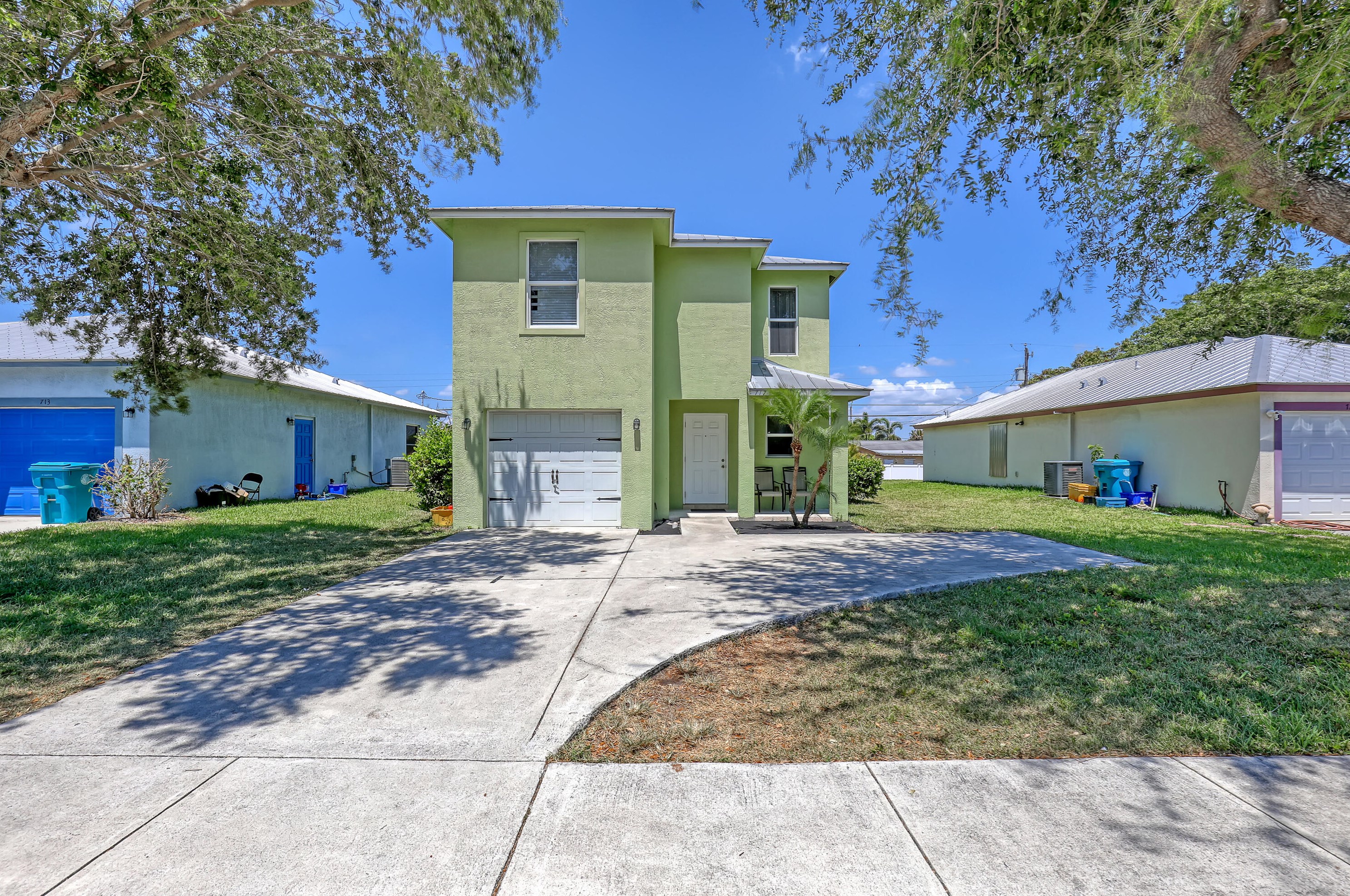 717 2nd St, Boynton Beach, FL 33435-5502