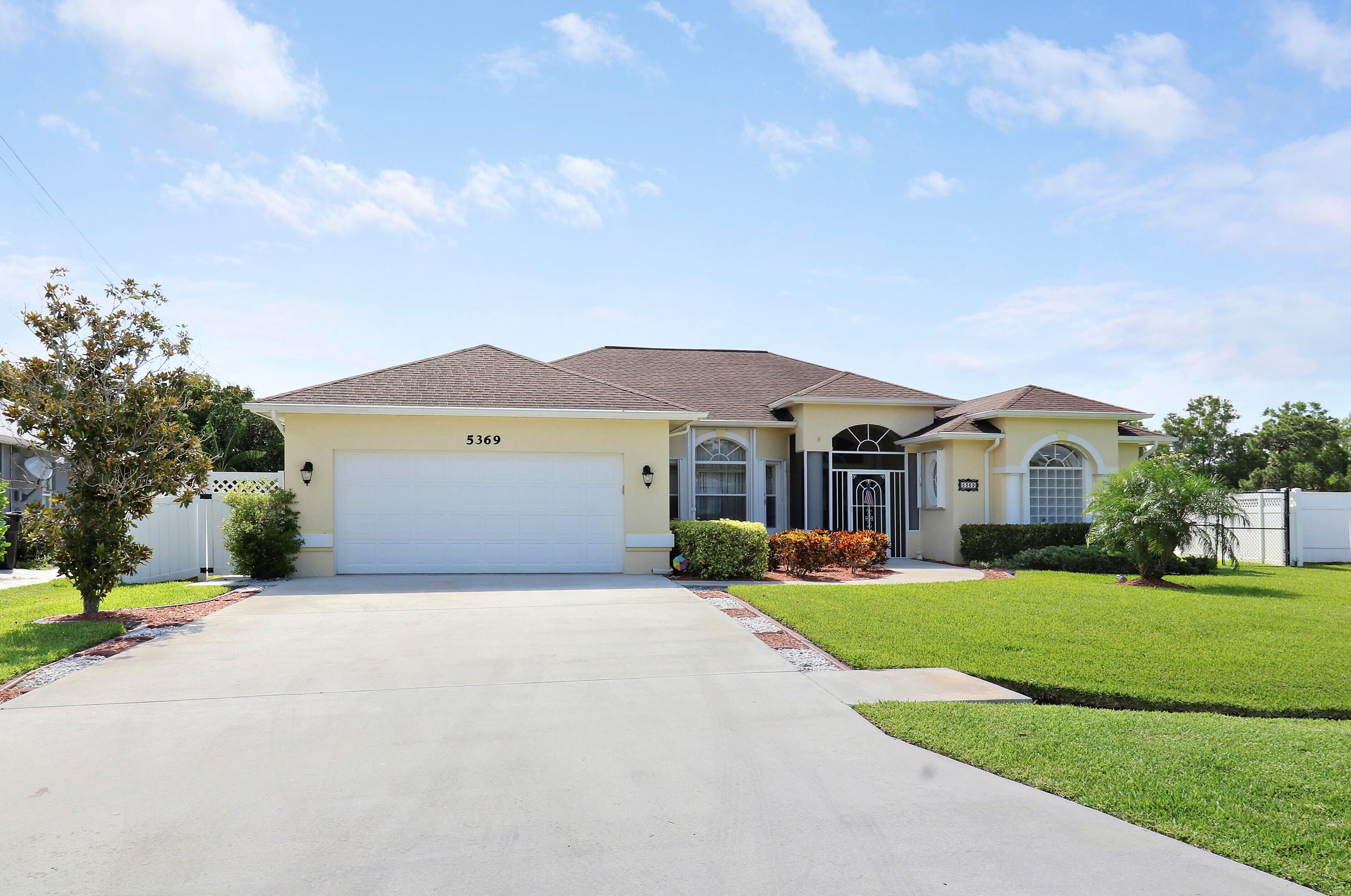 5369 Alam Cir, Fort Pierce, FL 34986-3530