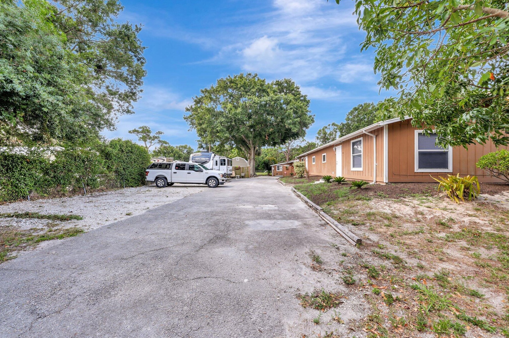 201 Dixieland Dr, Fort Pierce, FL 34982-6705
