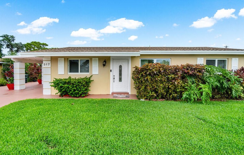 517 Cypress Dr, West Palm Beach, FL 33403