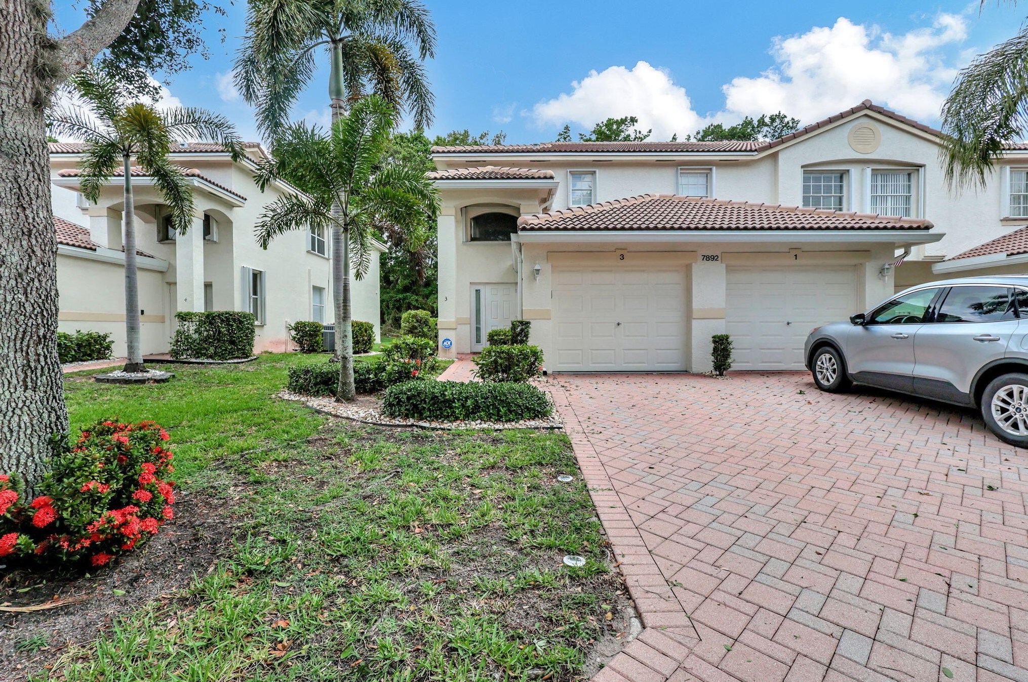 7892 Laina Ln, Boynton Beach, FL 33437-8401