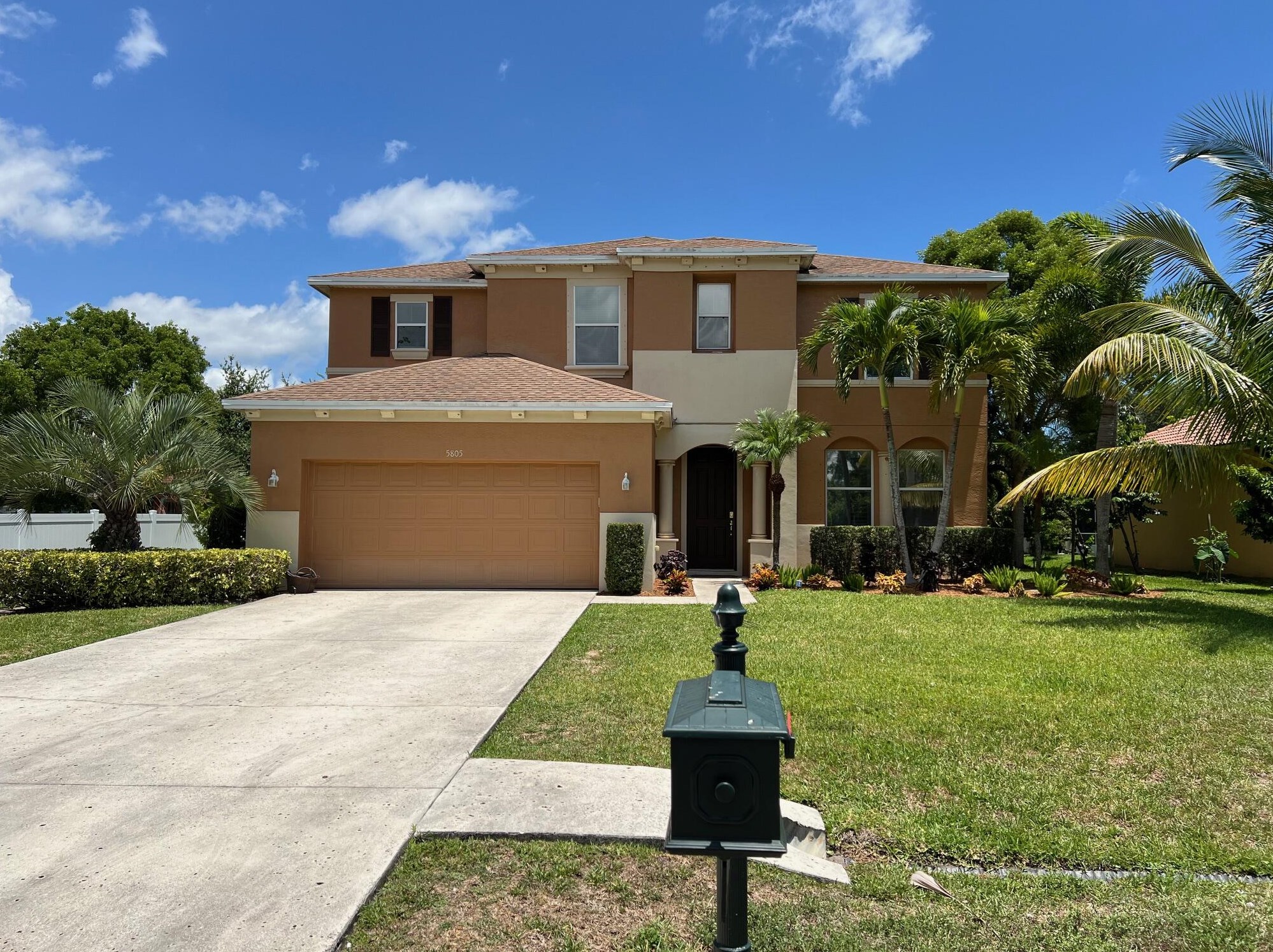 5805 Breezy Brook Ct, Fort Pierce, FL 34986-4636