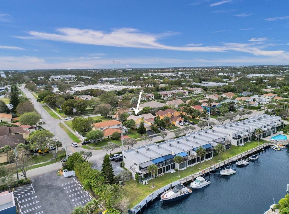 3124 Spanish Trl, Delray Beach FL  33483-4711 exterior