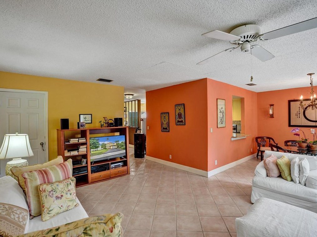 3124 Spanish Trl, Delray Beach FL  33483-4711 exterior