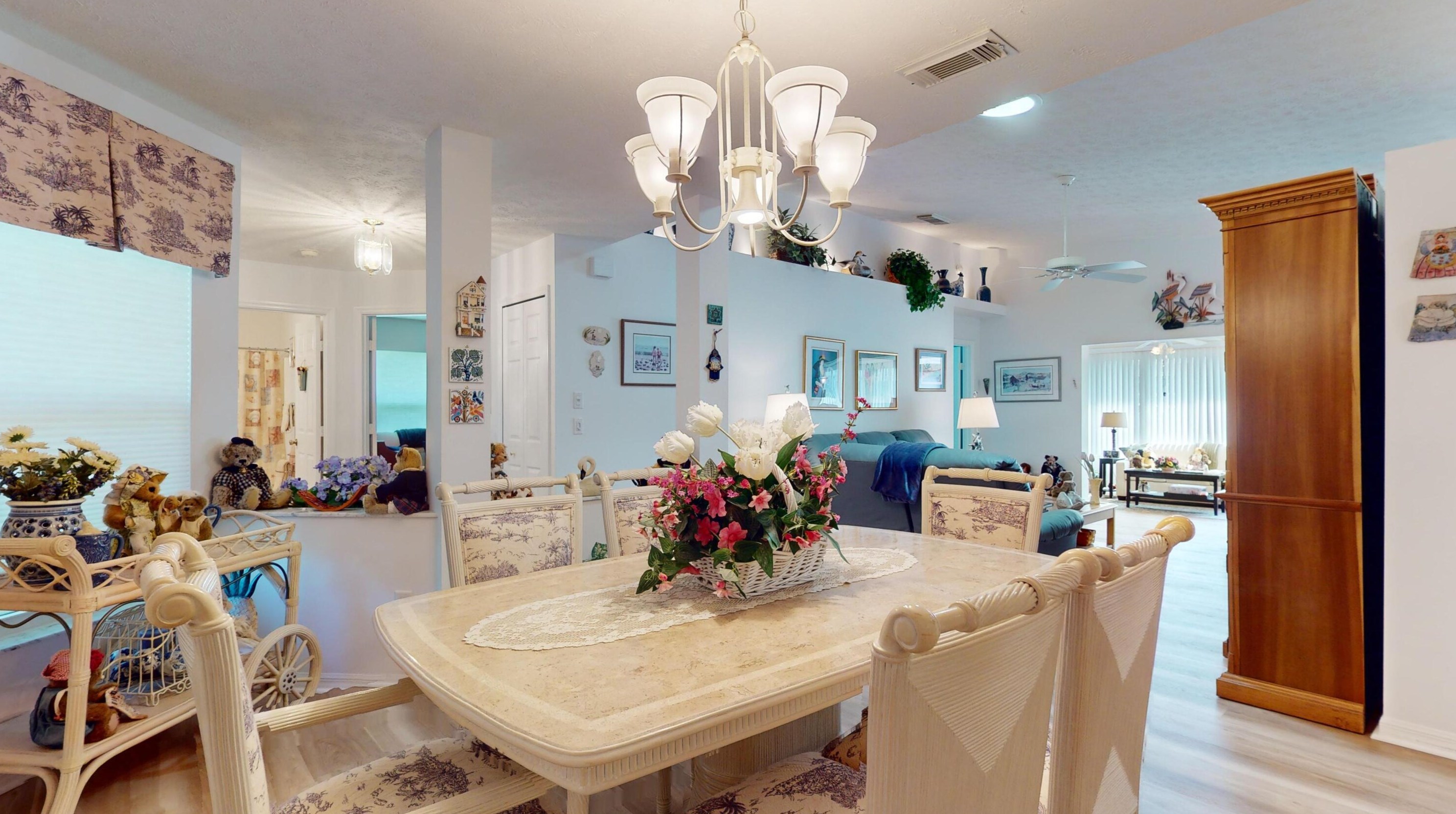 6019 Travelers Way, Fort Pierce FL  34982-4062 exterior