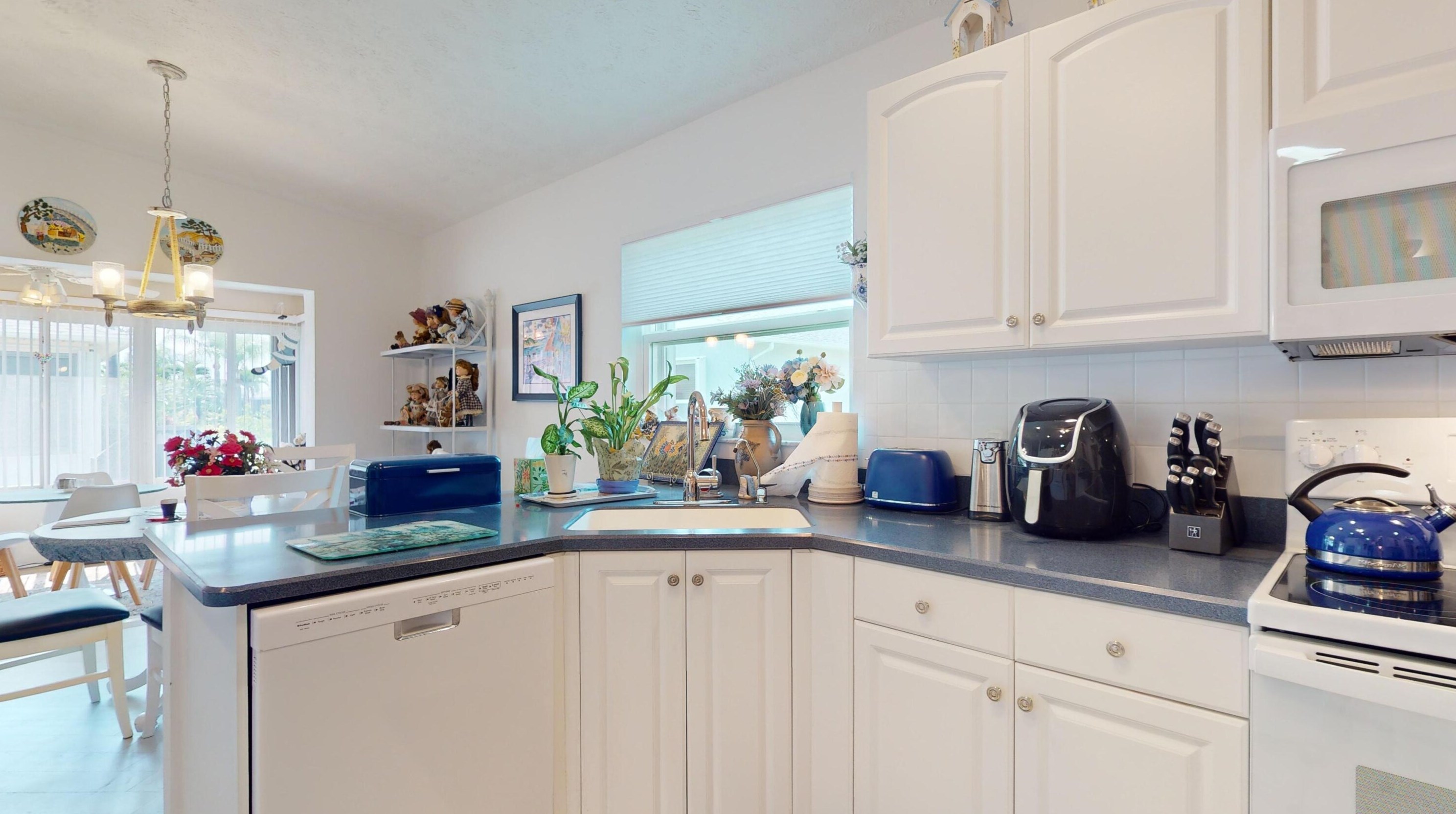6019 Travelers Way, Fort Pierce FL  34982-4062 exterior