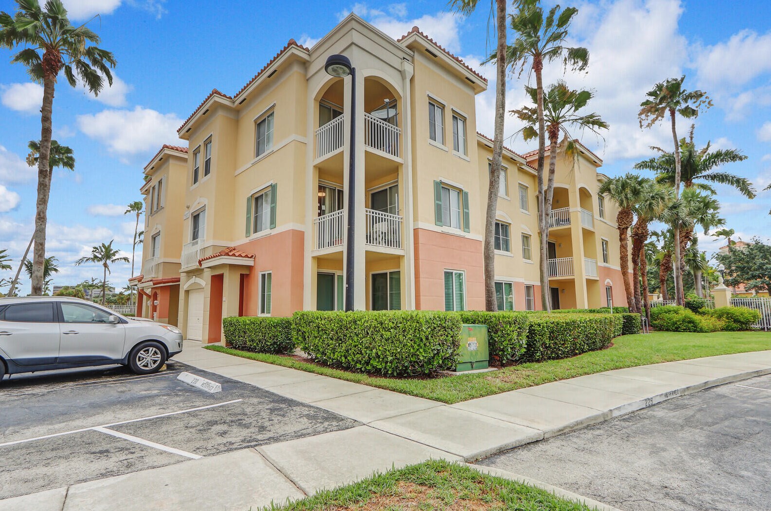 11037 Legacy Blvd, West Palm Beach, FL 33410-3604