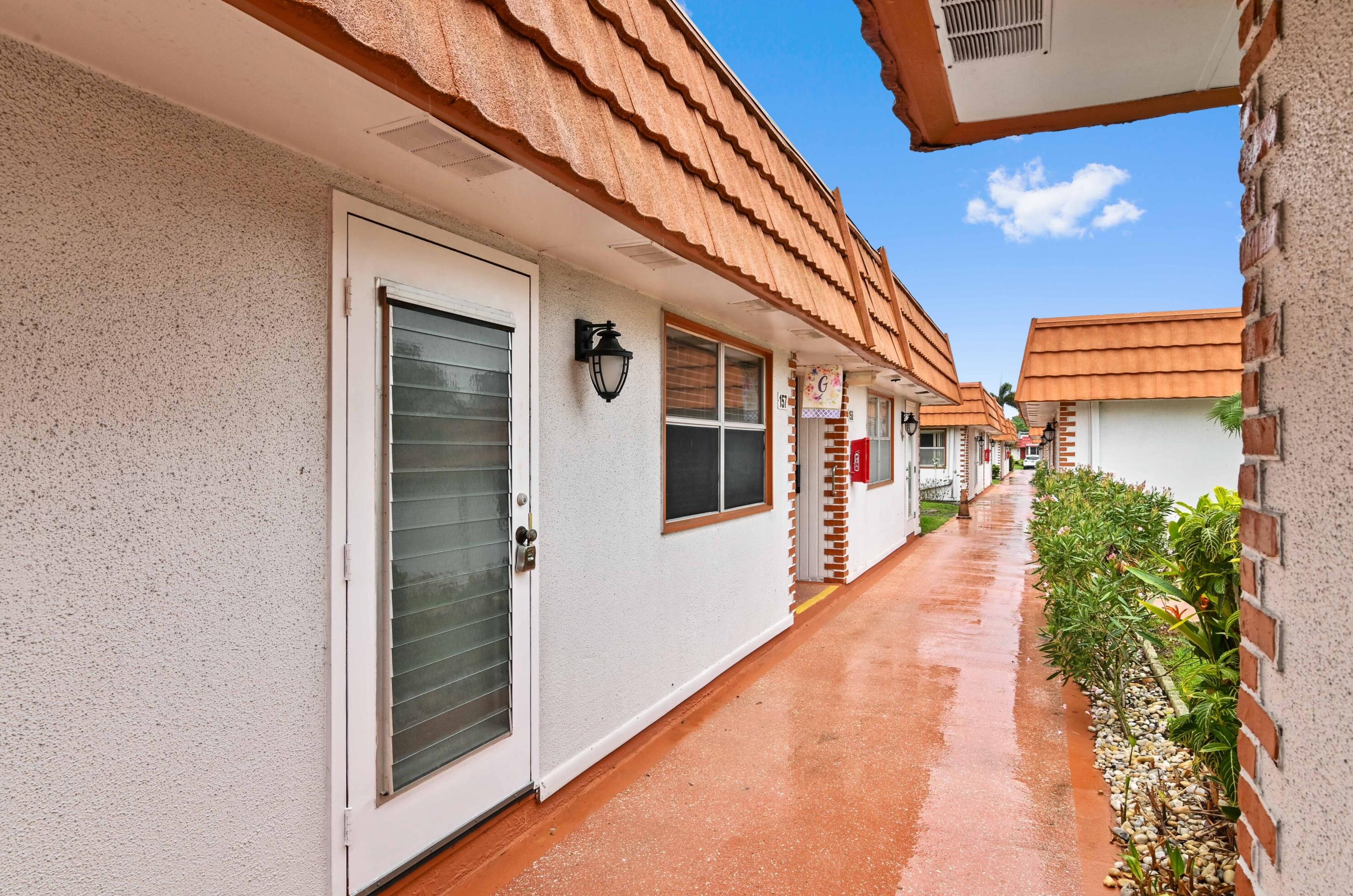 157 Waterford G, Delray Beach, FL 33446-1526