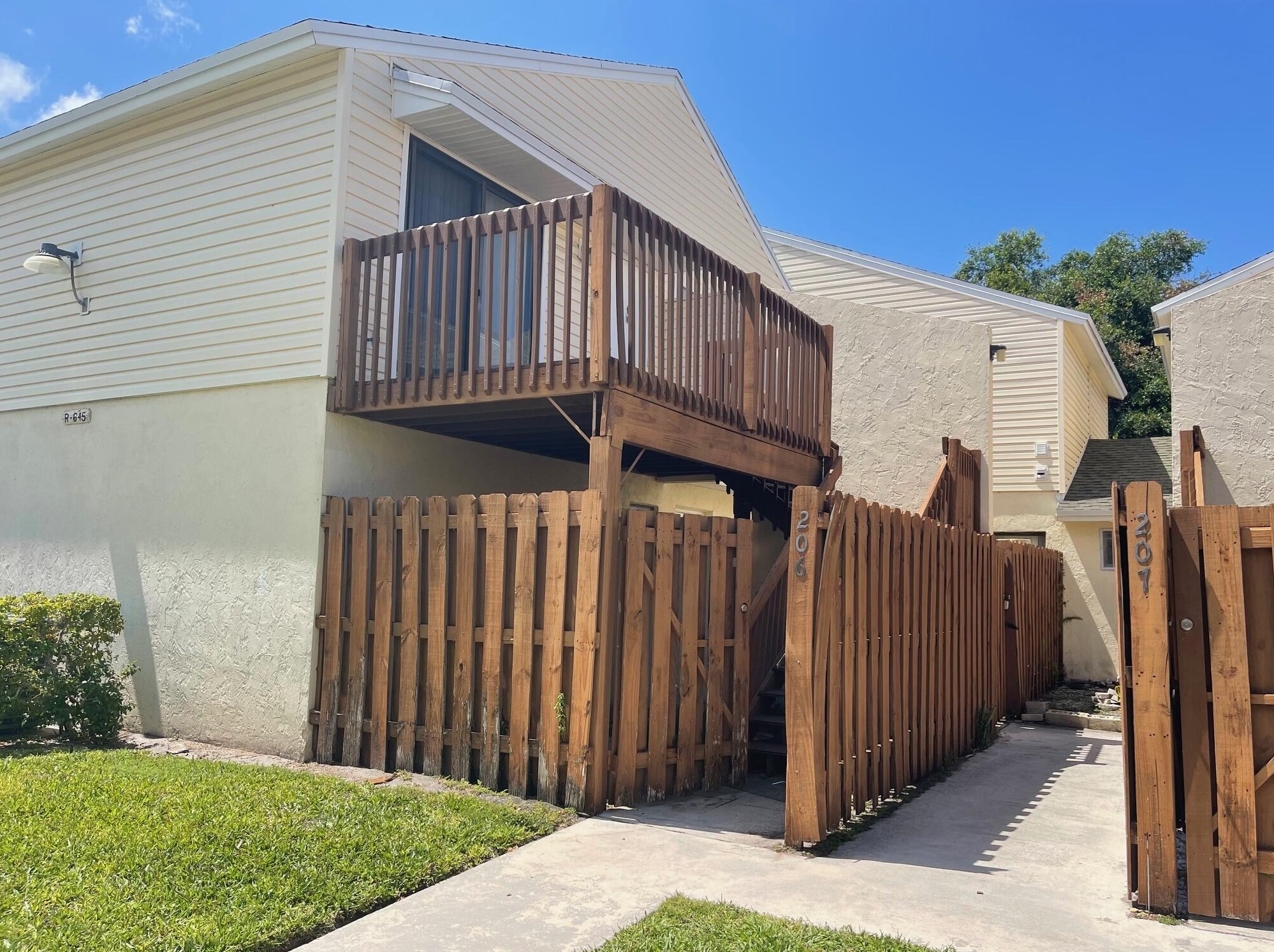 645 Executive Center Dr #r-206, West Palm Beach, FL 33401