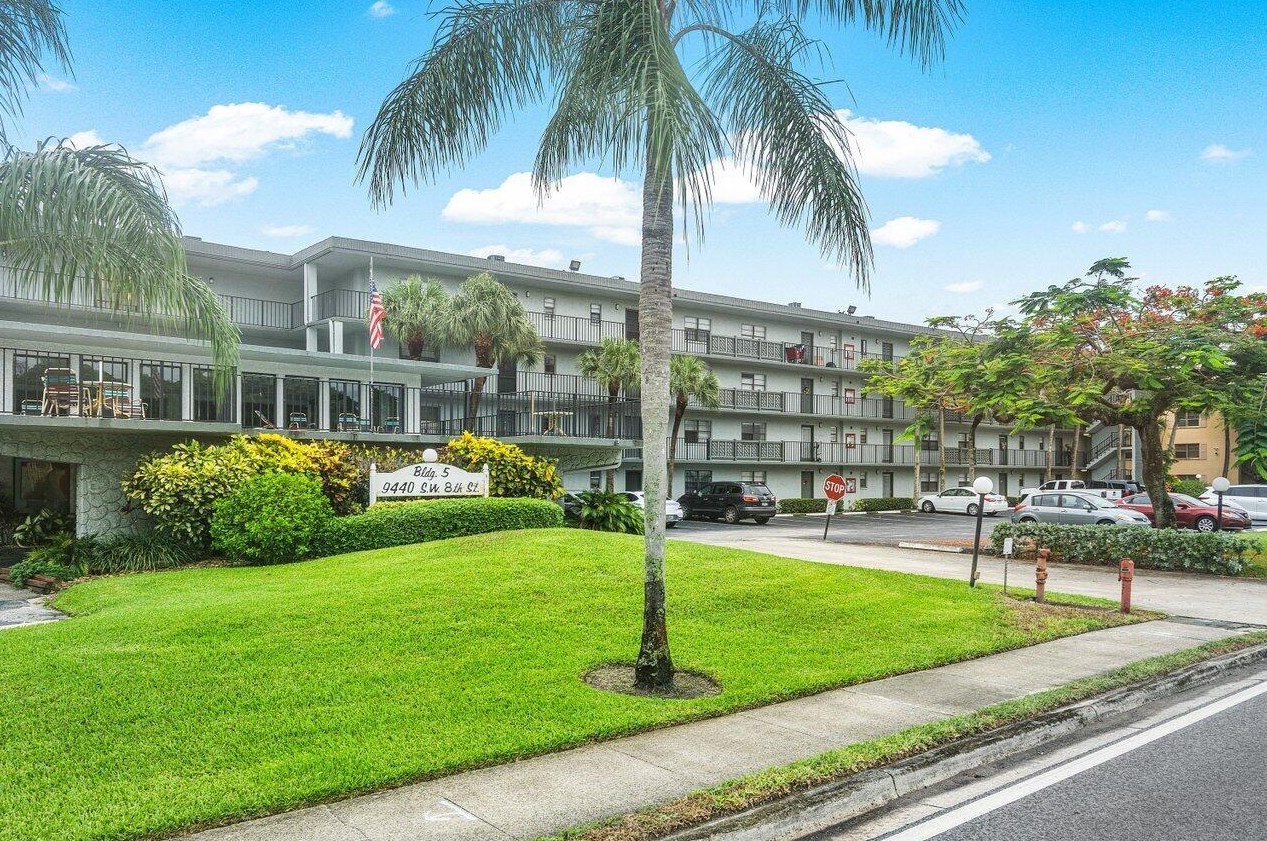 9440 Sw 8th St #420, Boca Raton, FL 33428