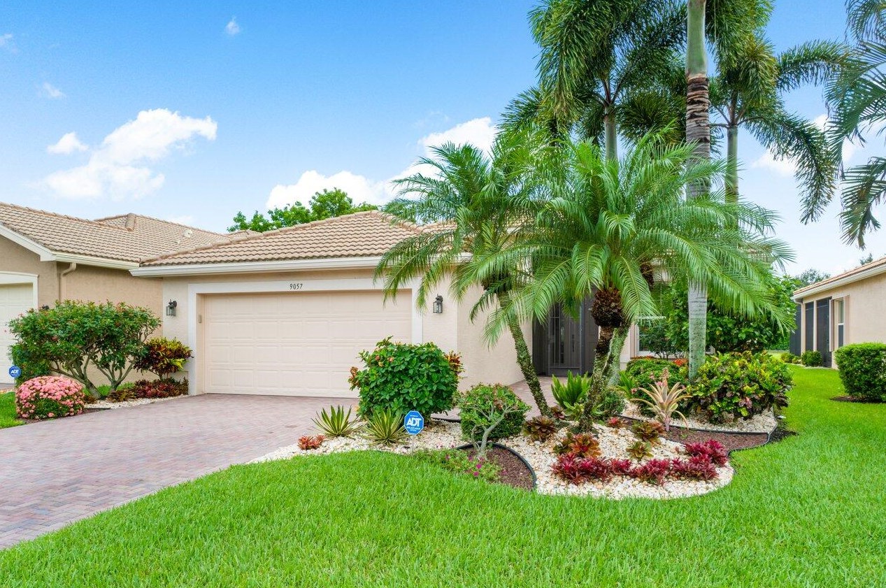 9057 Meridian View Isle, Boynton Beach FL  33473-4809 exterior