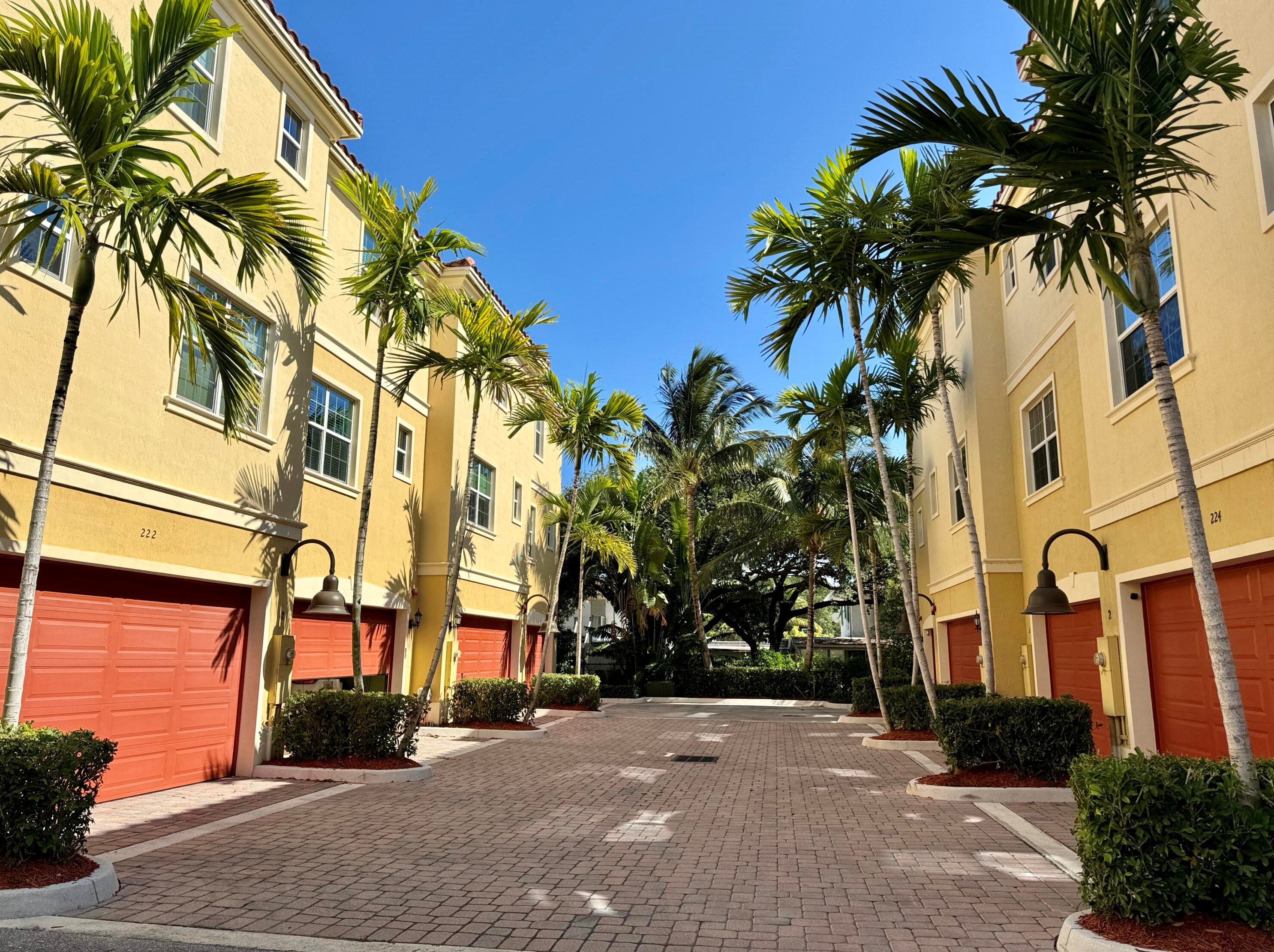222 N Federal Hwy #4, Lake Worth, FL 33460