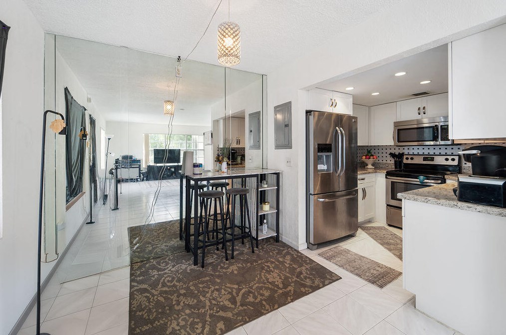 3714 Savoy Ln #i, West Palm Beach, FL 33417