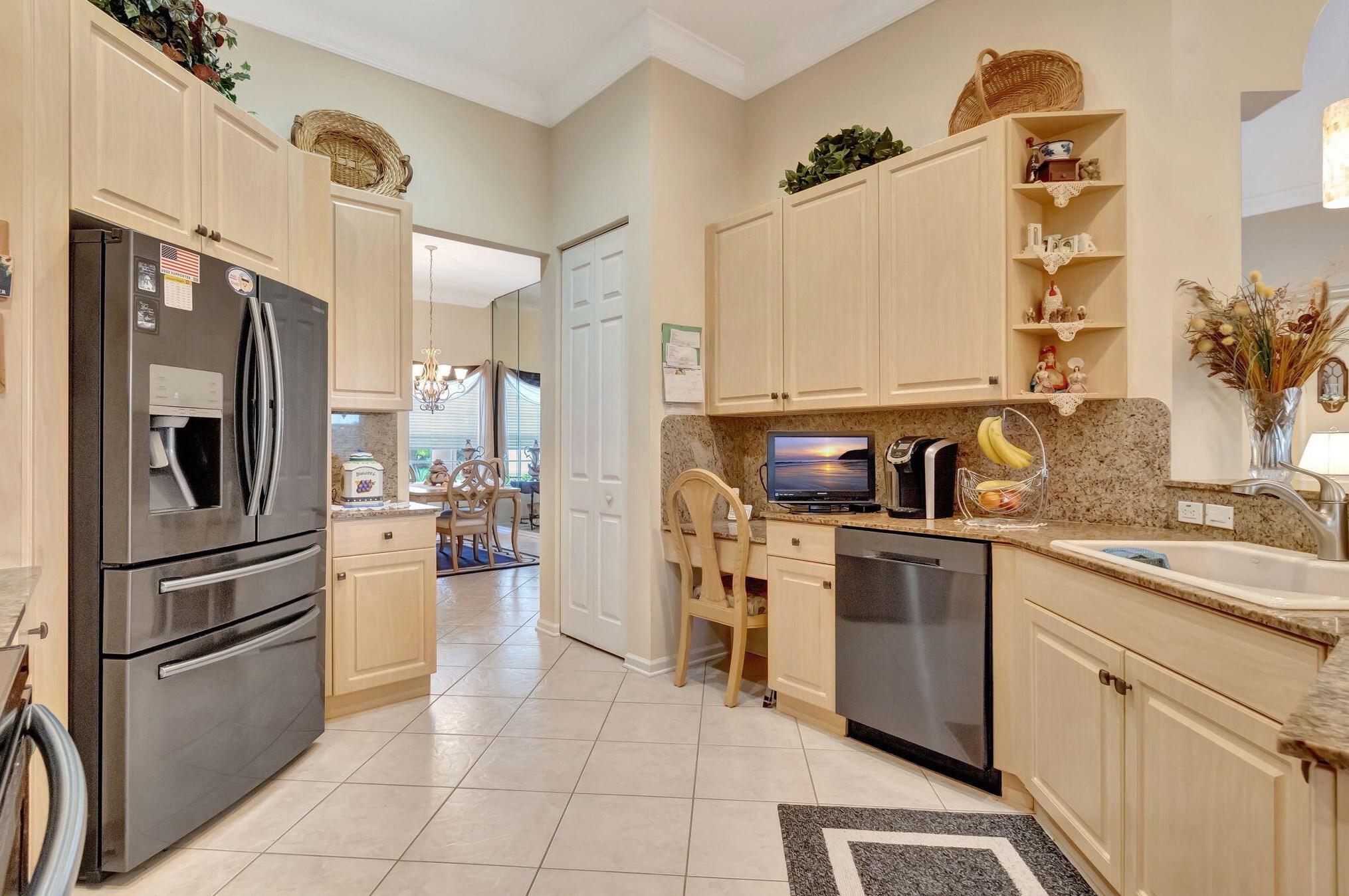 6546 Arno Way, Boynton Beach, FL 33472