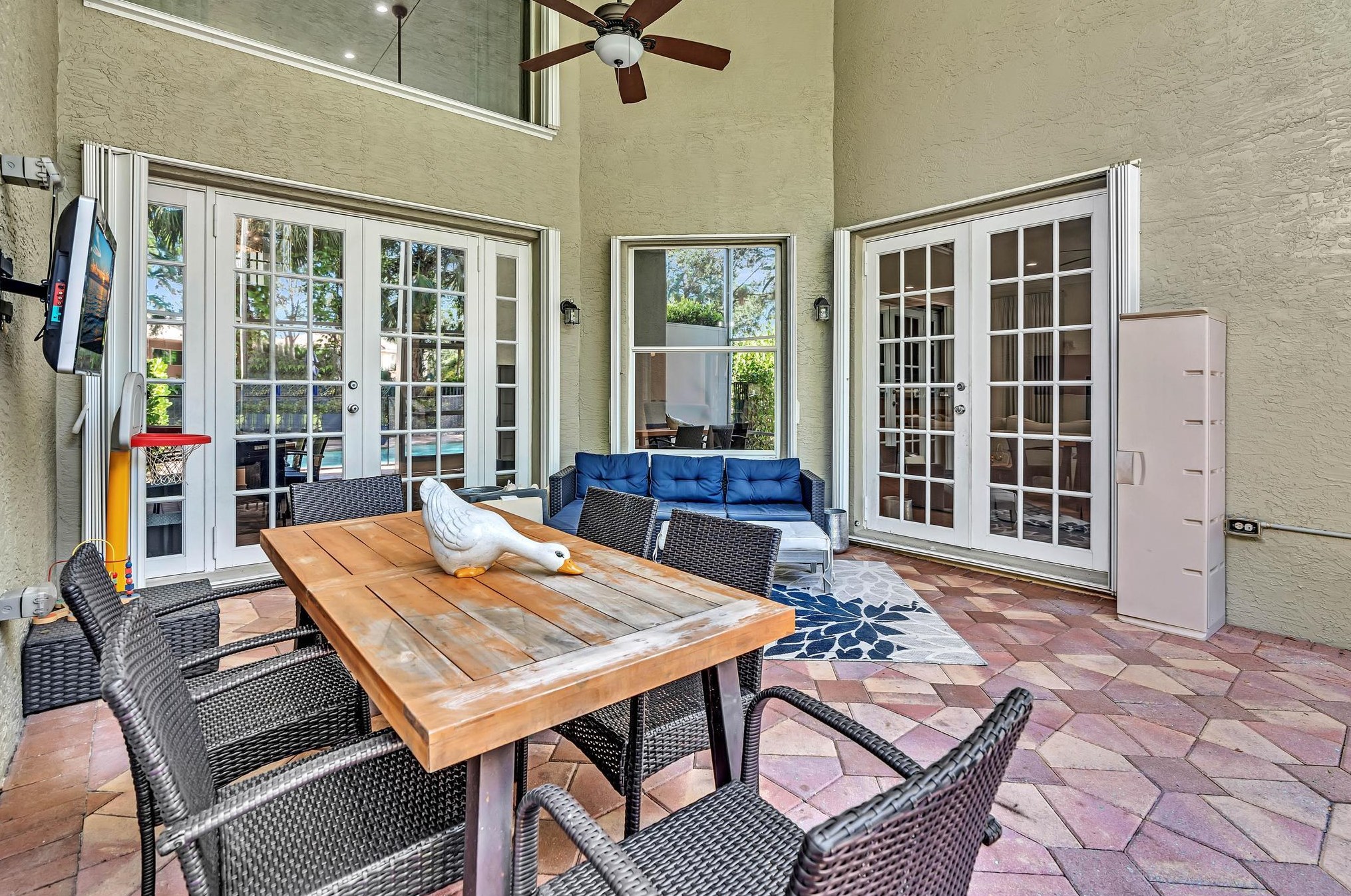 8717 Sandy Crst Ln, Boynton Beach FL  exterior