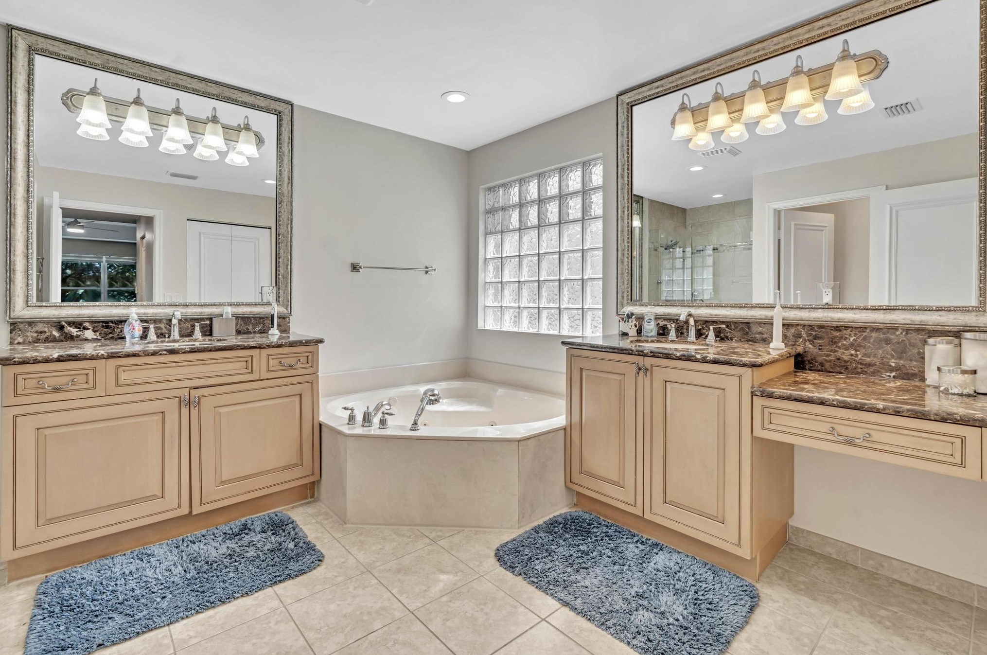 8717 Sandy Crst Ln, Boynton Beach FL  exterior