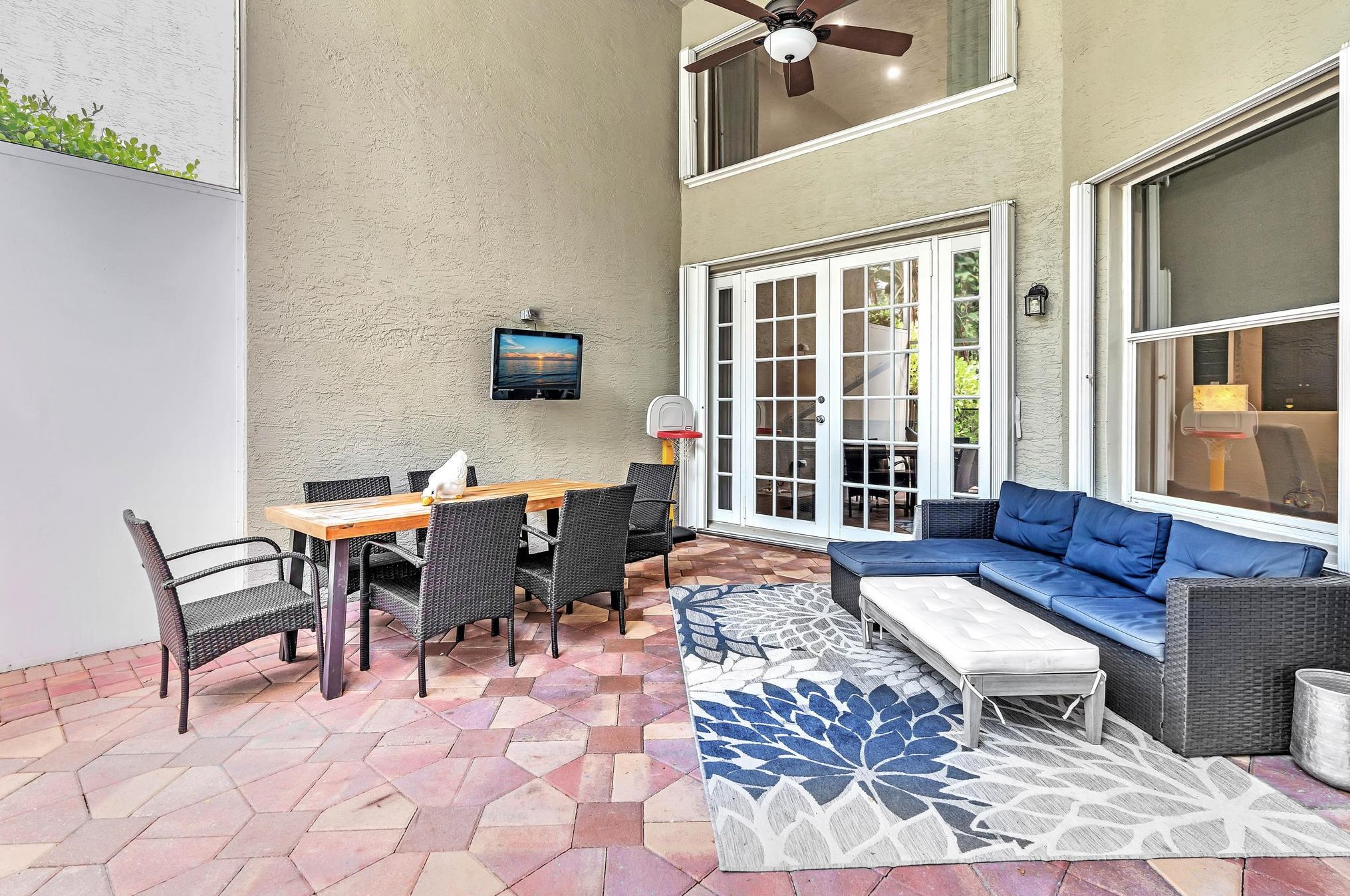 8717 Sandy Crst Ln, Boynton Beach FL  exterior