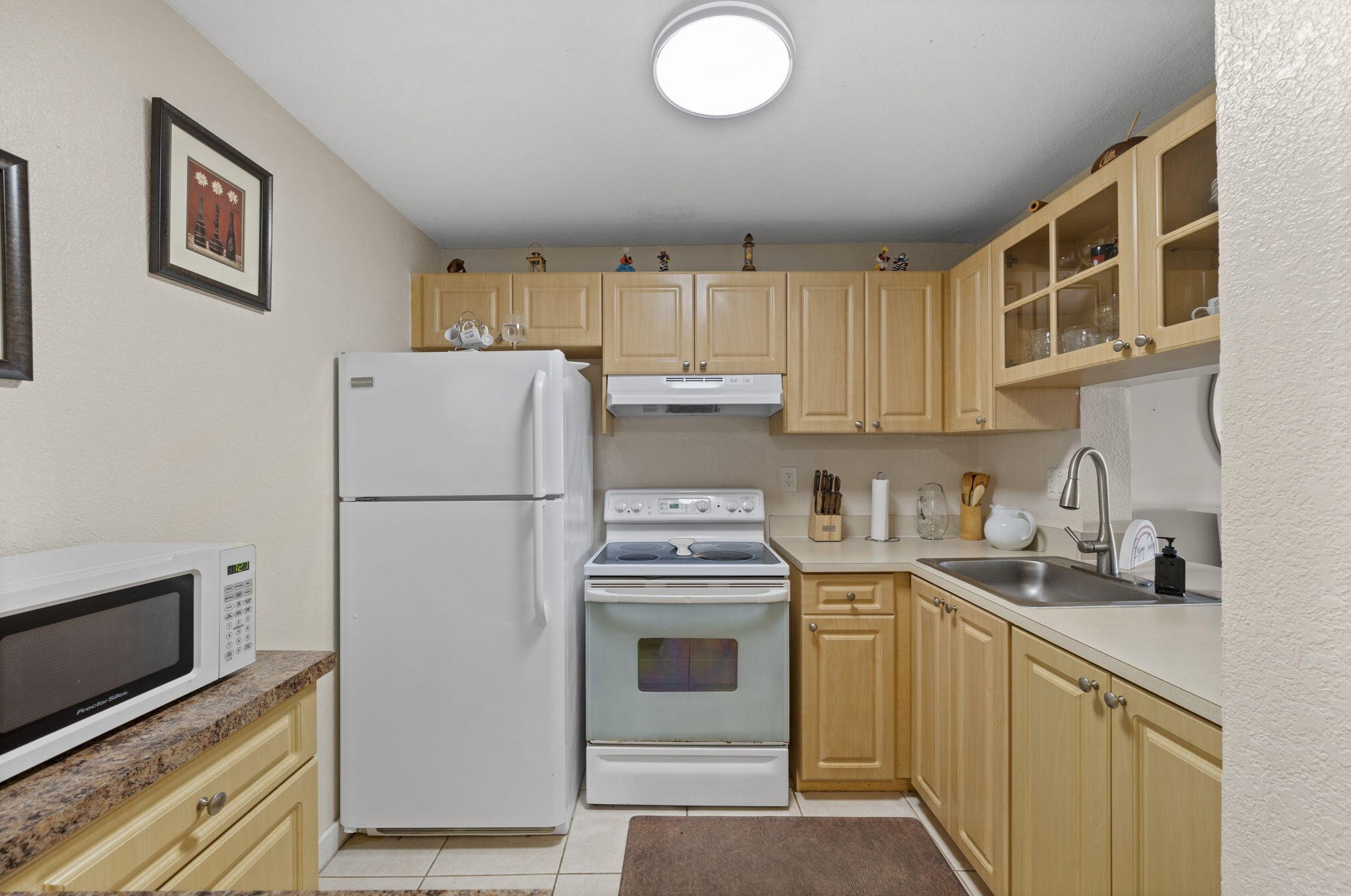 9310 Fontainebleau Blvd #312, Miami, FL 33172