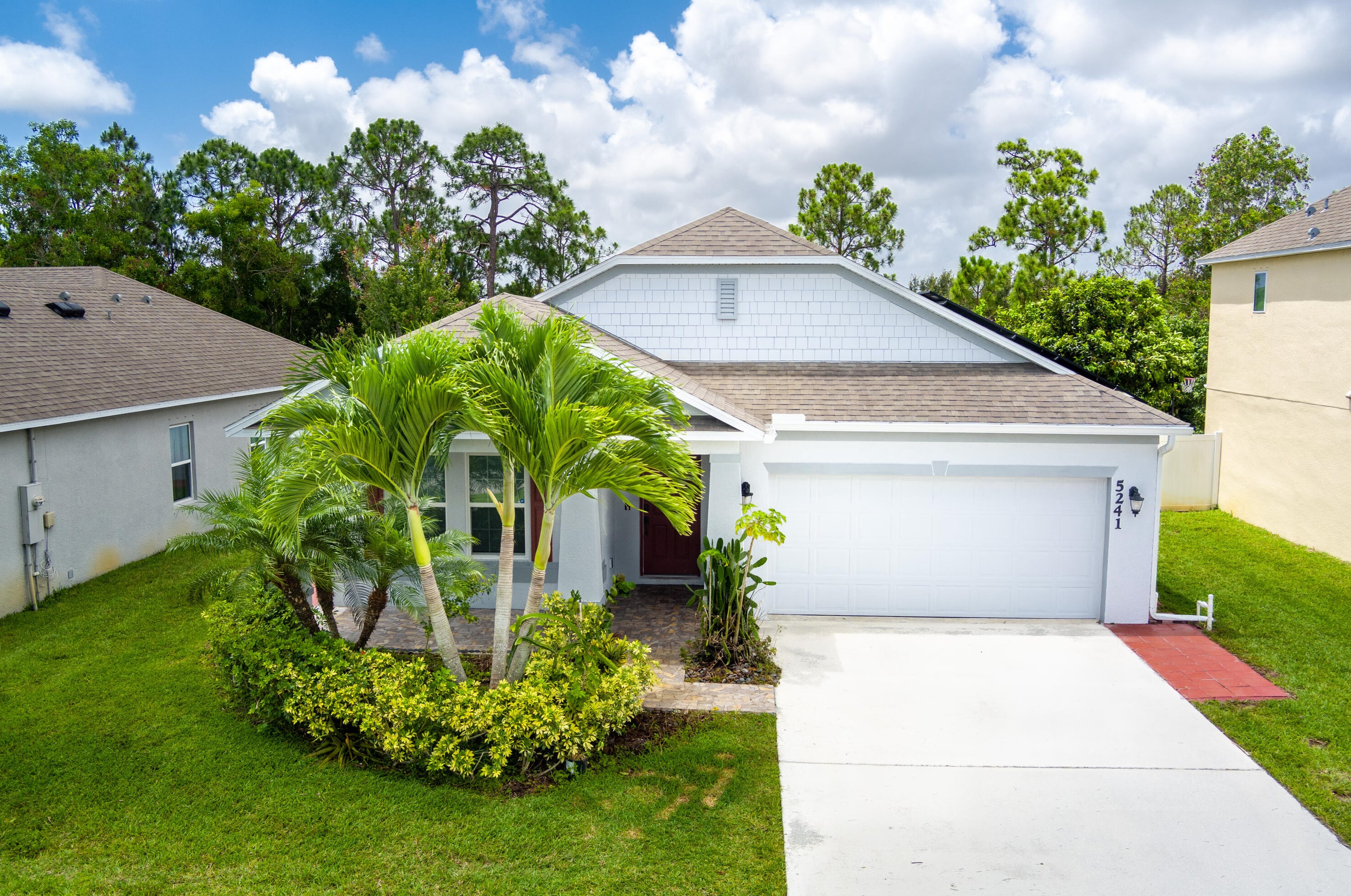 5241 Wisk Fern Cir, Fort Pierce, FL 34986-4304