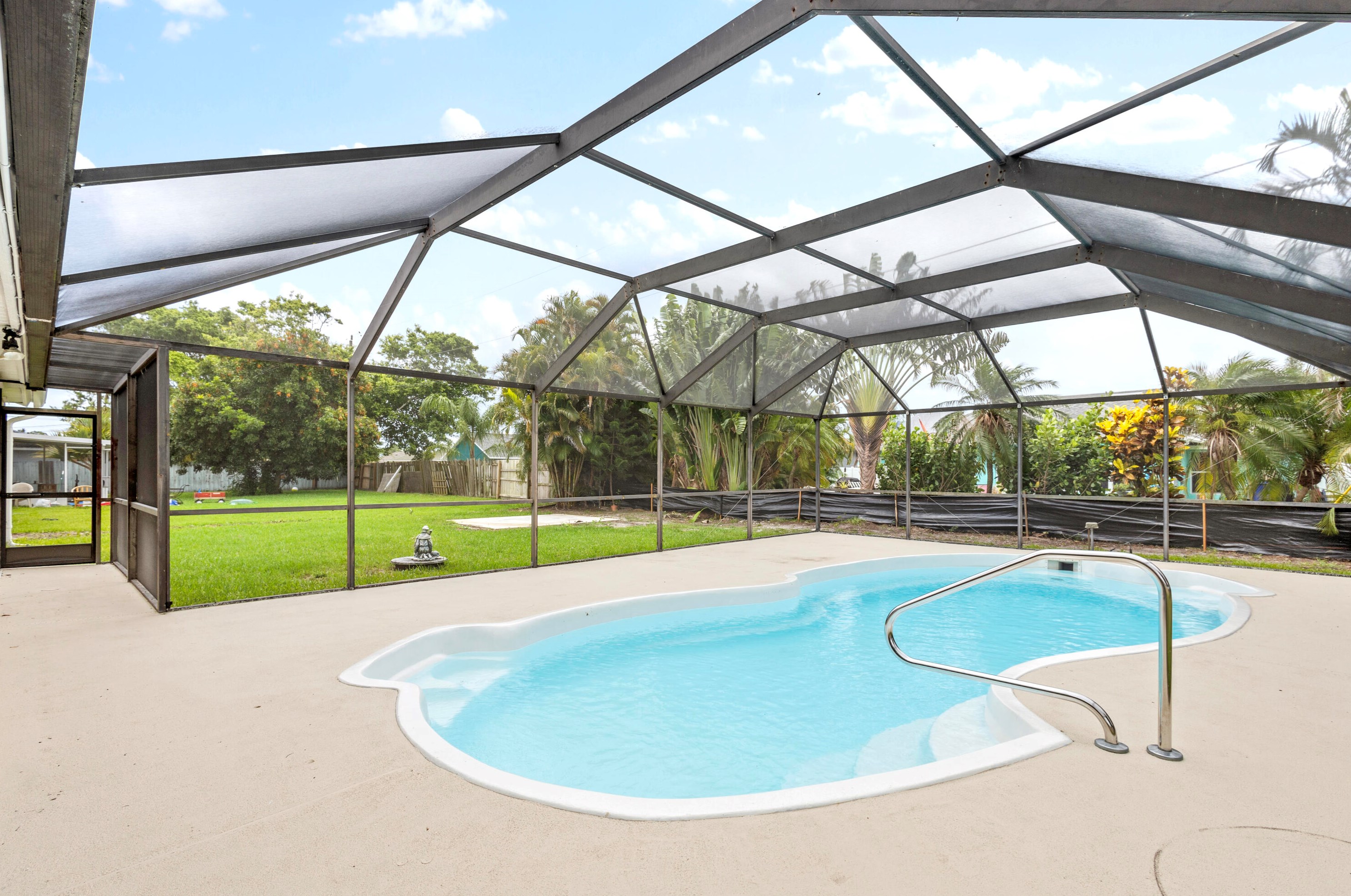 2698 Walton Rd, Fort Pierce, FL 34952-7159